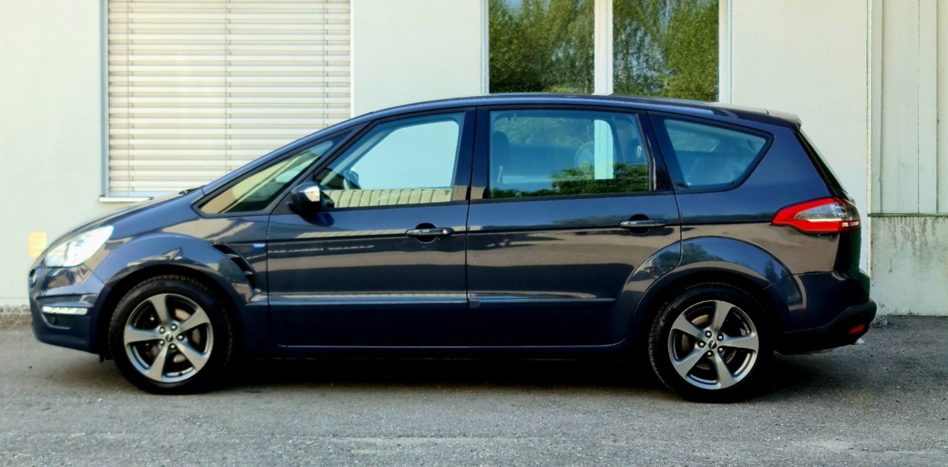 FORD S-Max 1.6 SCTi Titanium-image-6