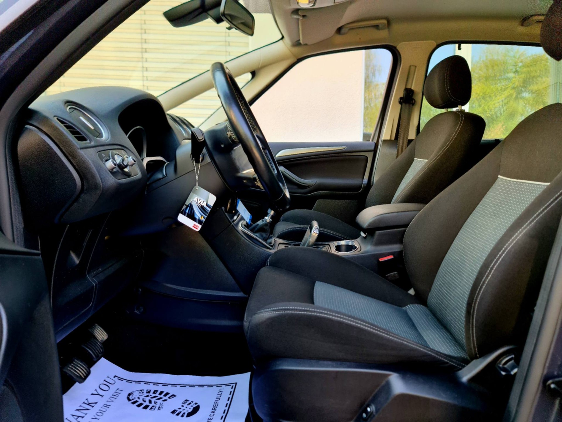 FORD S-Max 1.6 SCTi Titanium-image-13