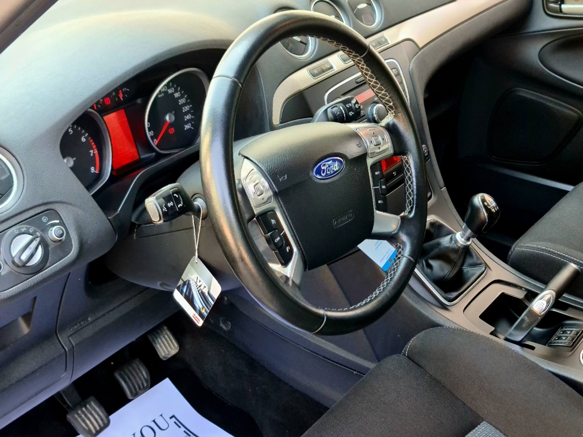 FORD S-Max 1.6 SCTi Titanium-image-12