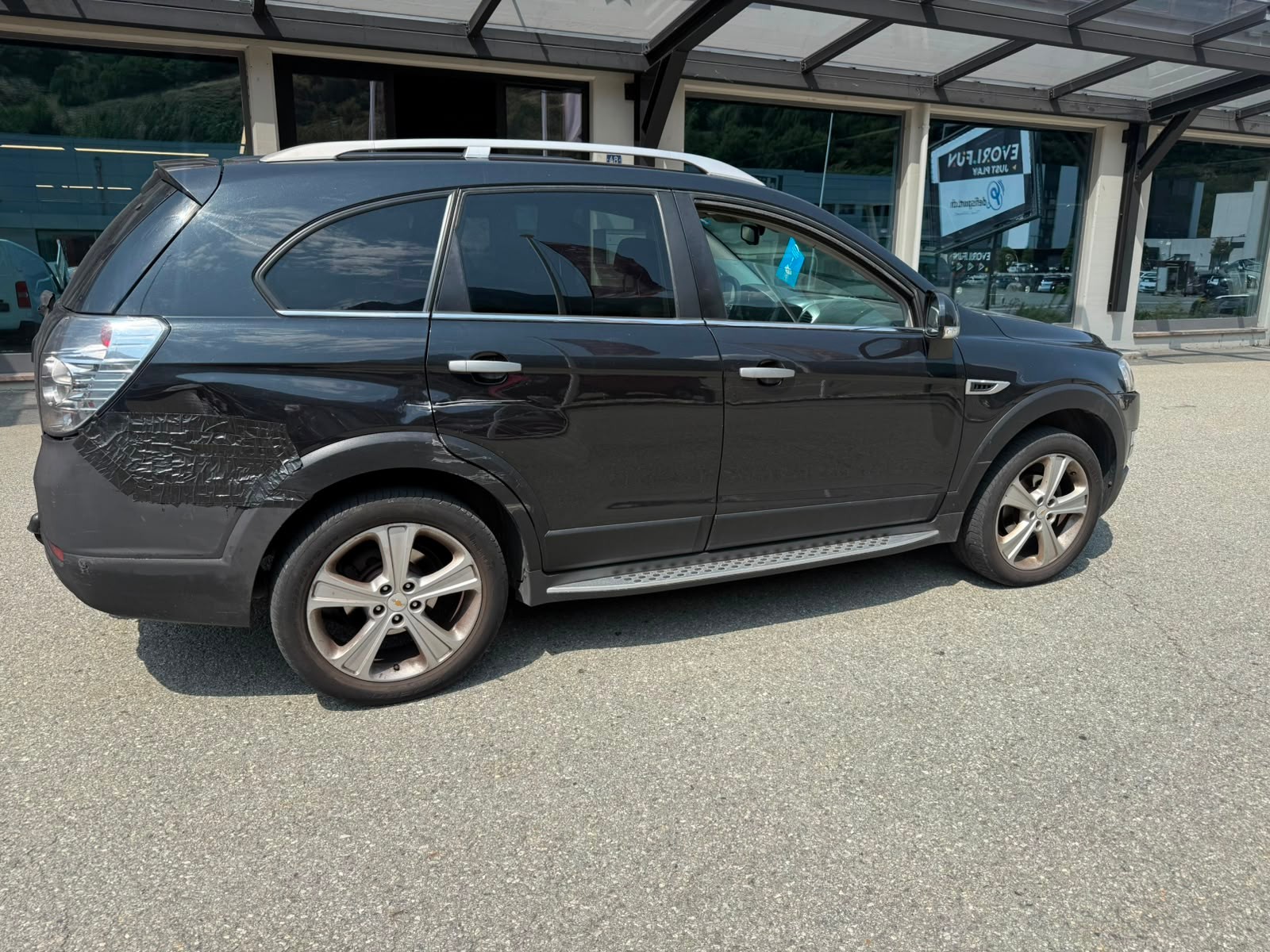 CHEVROLET Captiva 2.2 VCDi LTZ 4WD Automatic-image-1