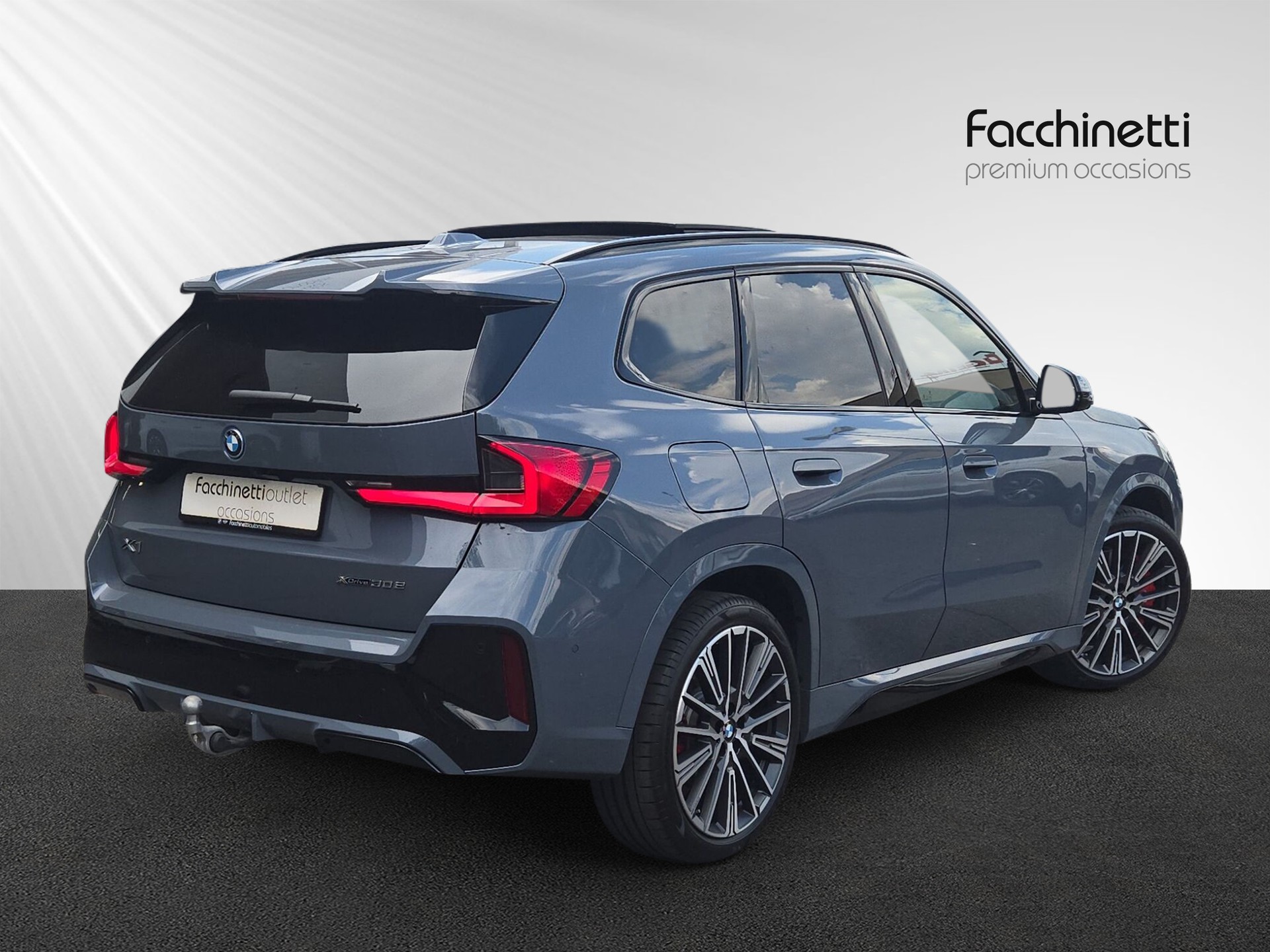BMW X1 xDrive 30e M Sport Pro-showroom-element-2