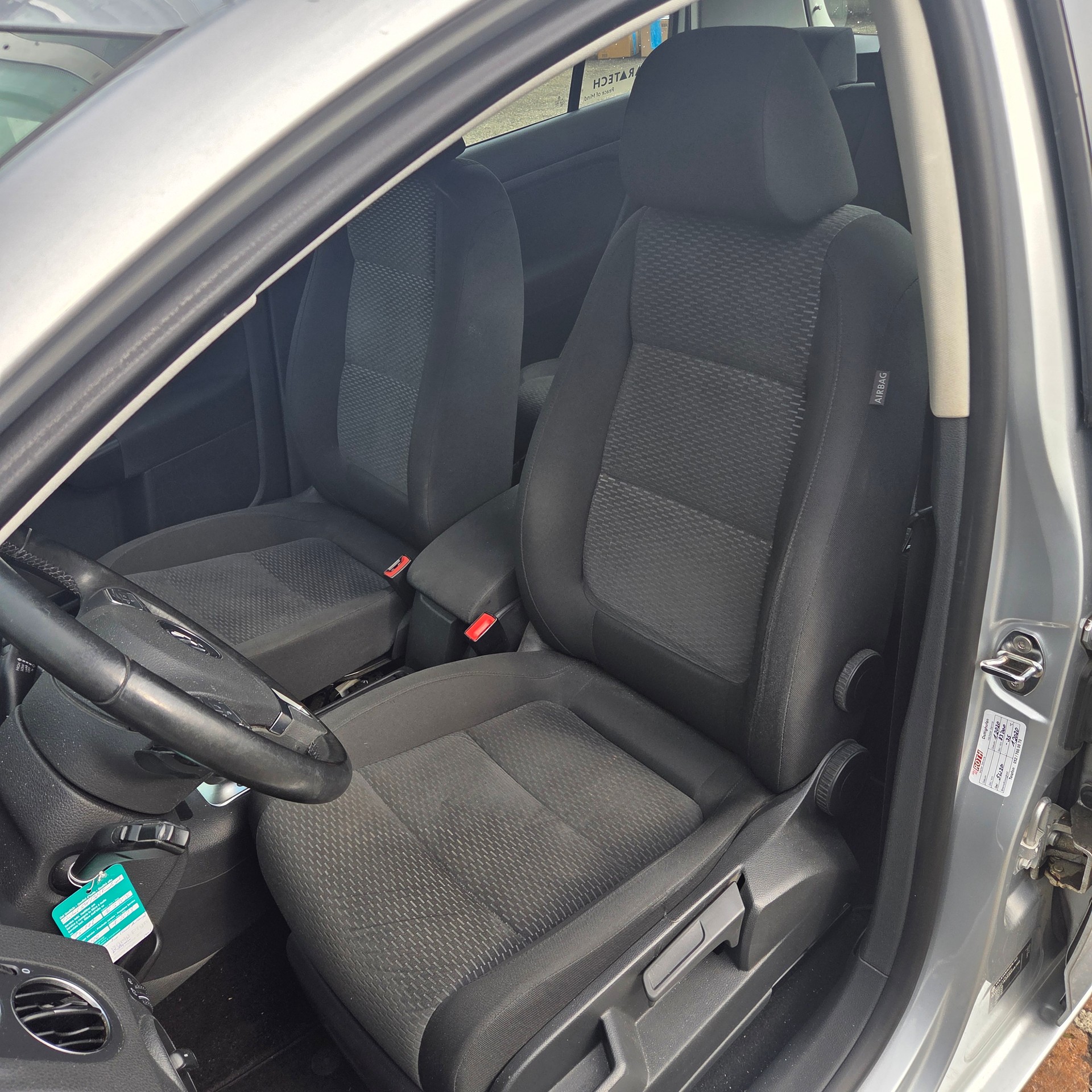VW Golf Plus 1.4 TSI Comfortline DSG-image-12
