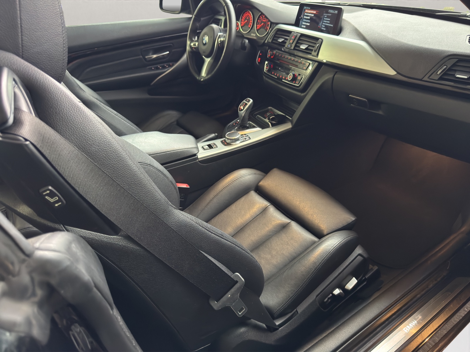 BMW 430i Cabriolet xDrive Luxury Line Steptronic-image-10