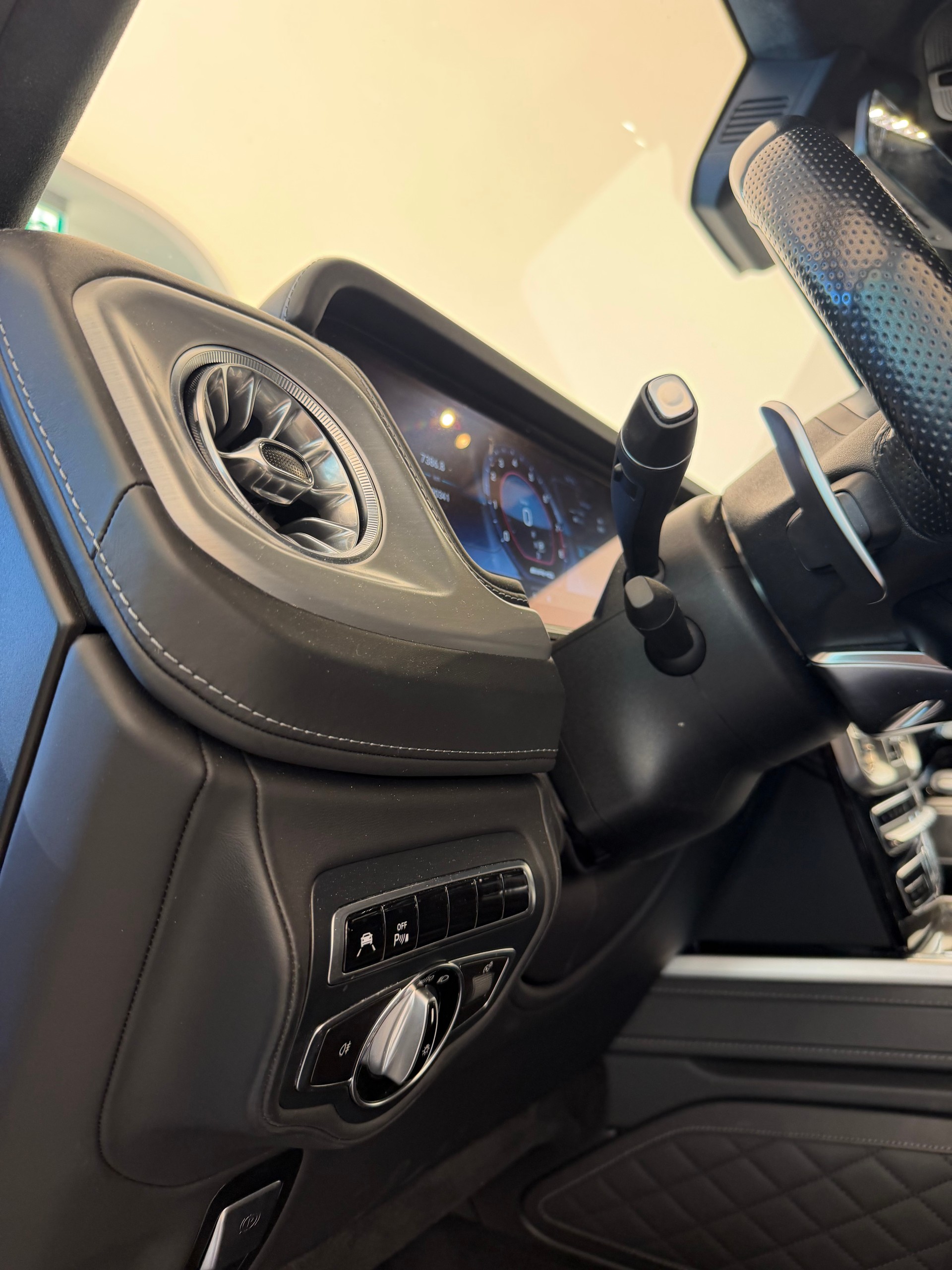 MERCEDES-BENZ G 63 AMG Speedshift Plus G-Tronic-image-6