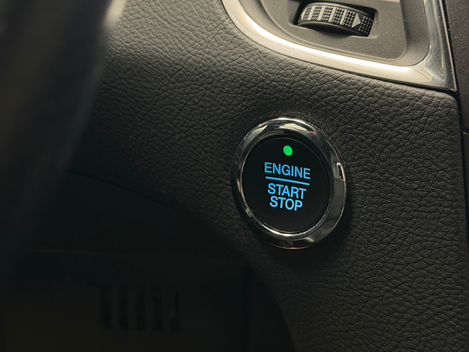 FORD S-Max 2.5 FHEV ST-Line 7Pl-image-19
