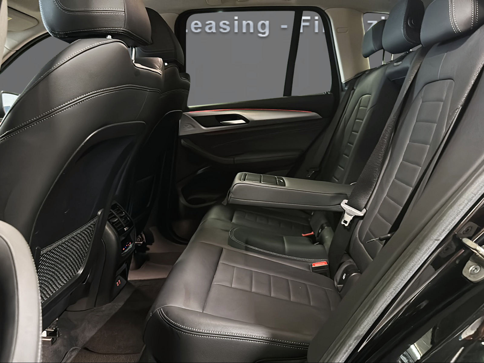 BMW X3 xDrive 20i Steptronic-image-11