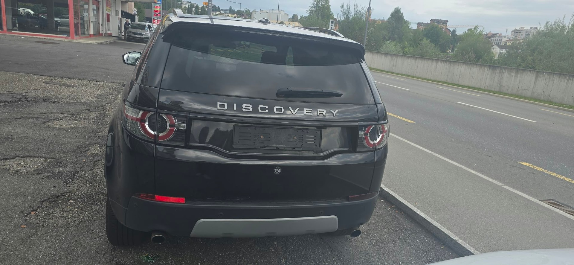 LAND ROVER Discovery Sport 2.0 TD4 HSE AT9-image-12