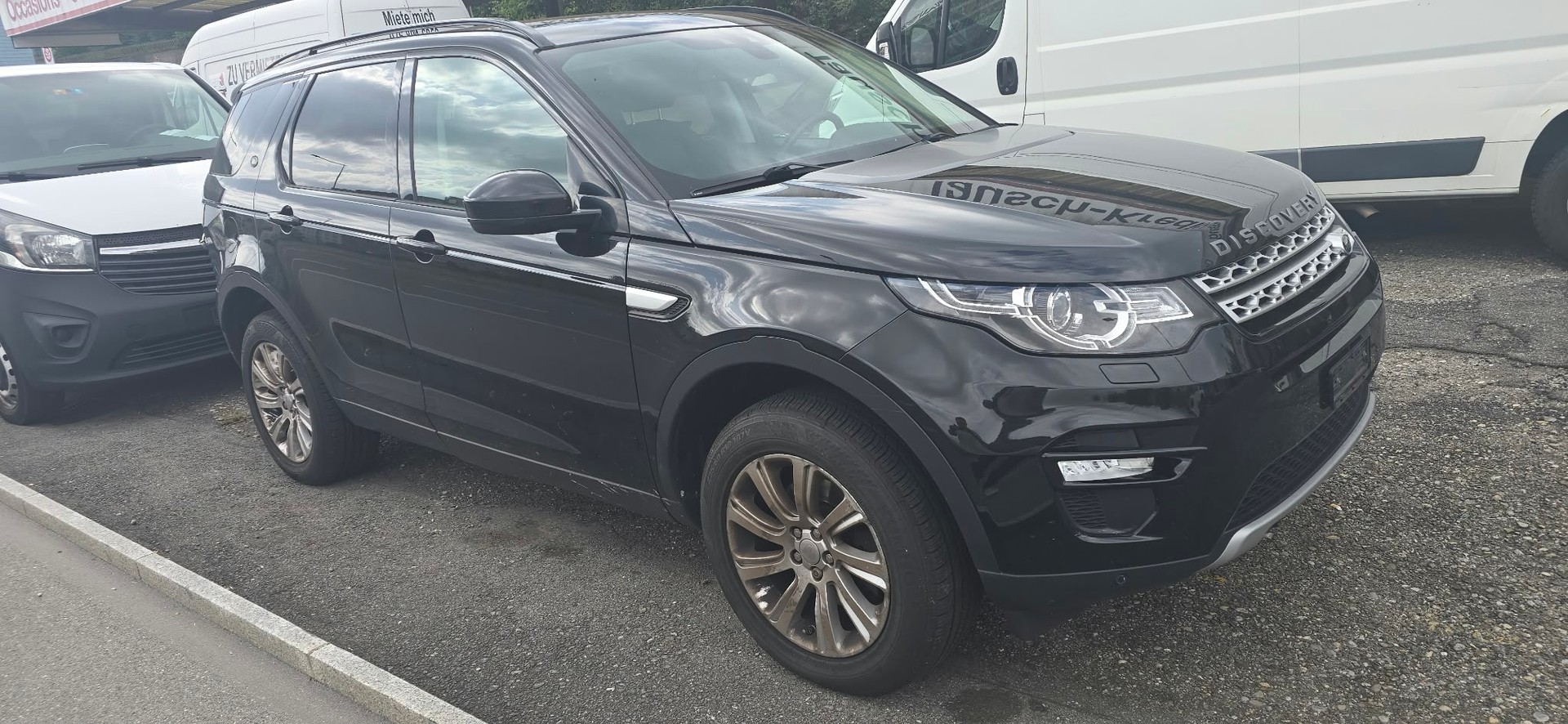 LAND ROVER Discovery Sport 2.0 TD4 HSE AT9-image-1
