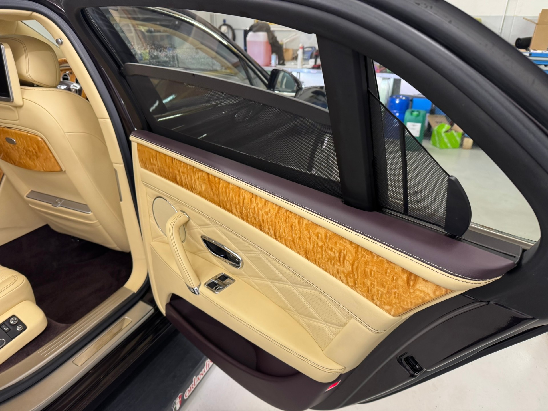 BENTLEY Flying Spur 6.0 W12 – FULL OPTIONS - CH Fahrzeug-image-27