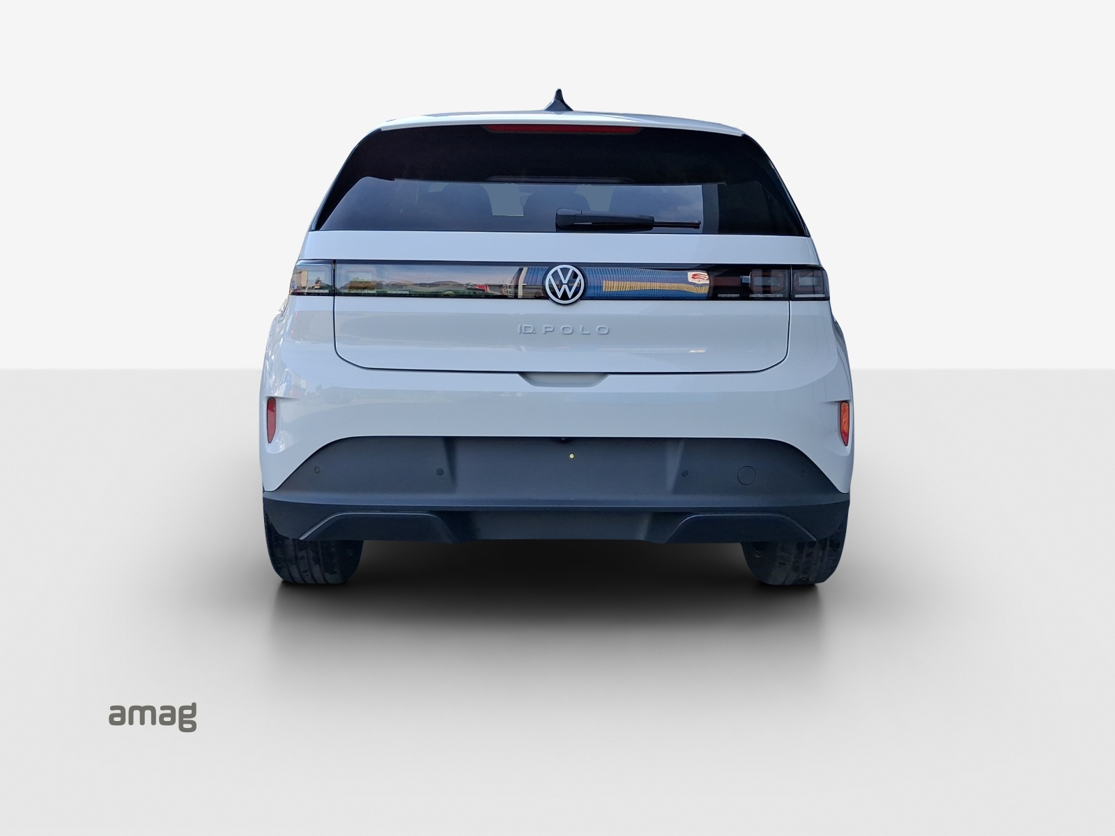 VW ID.Polo 52 kWh Life Edition One-showroom-element-3