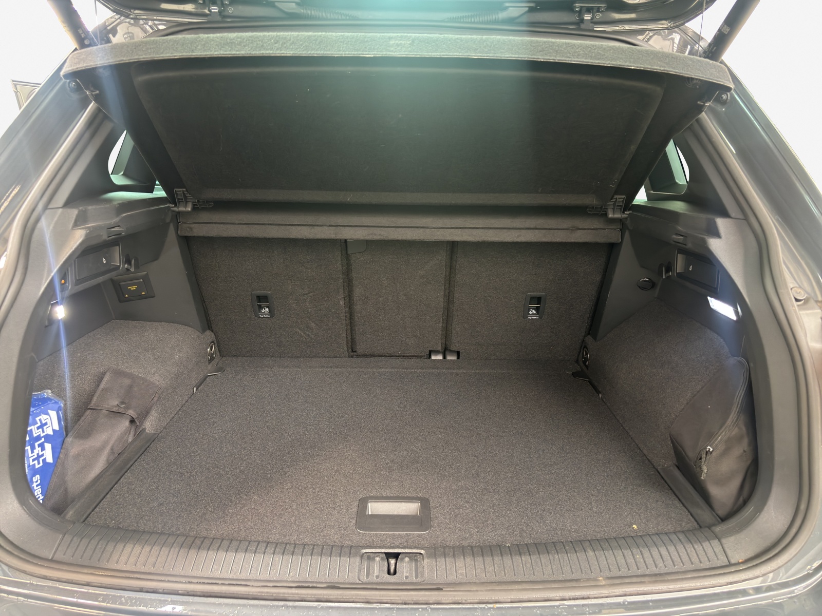 VW Tiguan 2.0TSI R-Line 4Motion DSG-image-11
