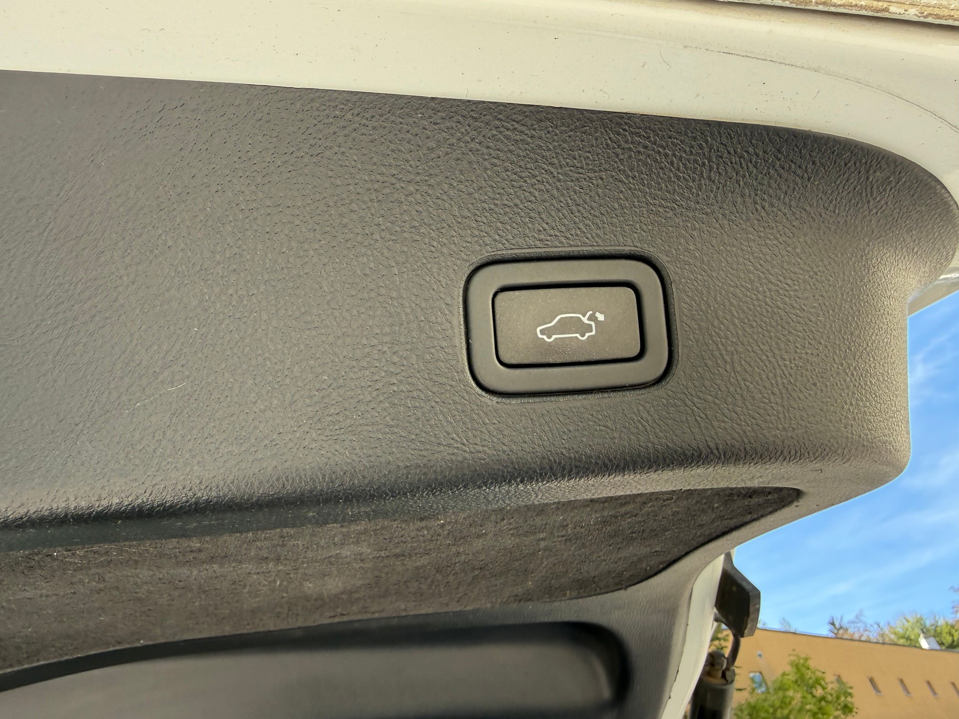 LAND ROVER Range Rover Sport 3.0 TDV6 SE Automatic-image-12