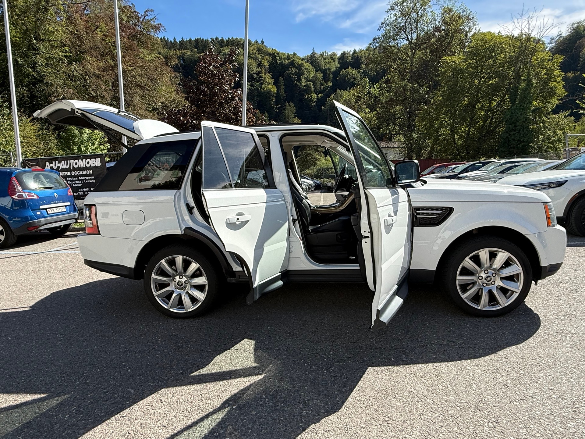 LAND ROVER Range Rover Sport 3.0 TDV6 SE Automatic-image-22