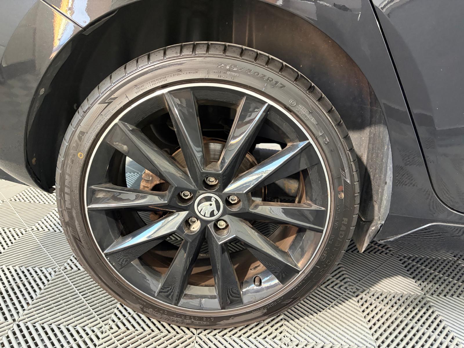 SKODA Fabia 1.2 TSI Black Edition DSG-image-29