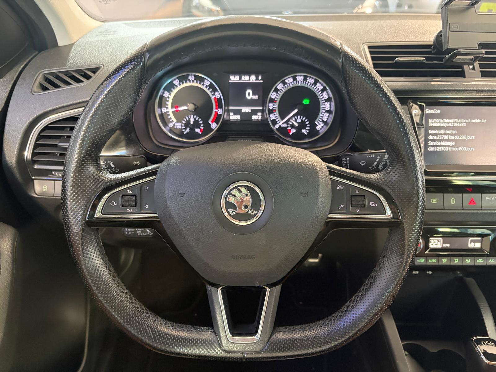 SKODA Fabia 1.2 TSI Black Edition DSG-image-16