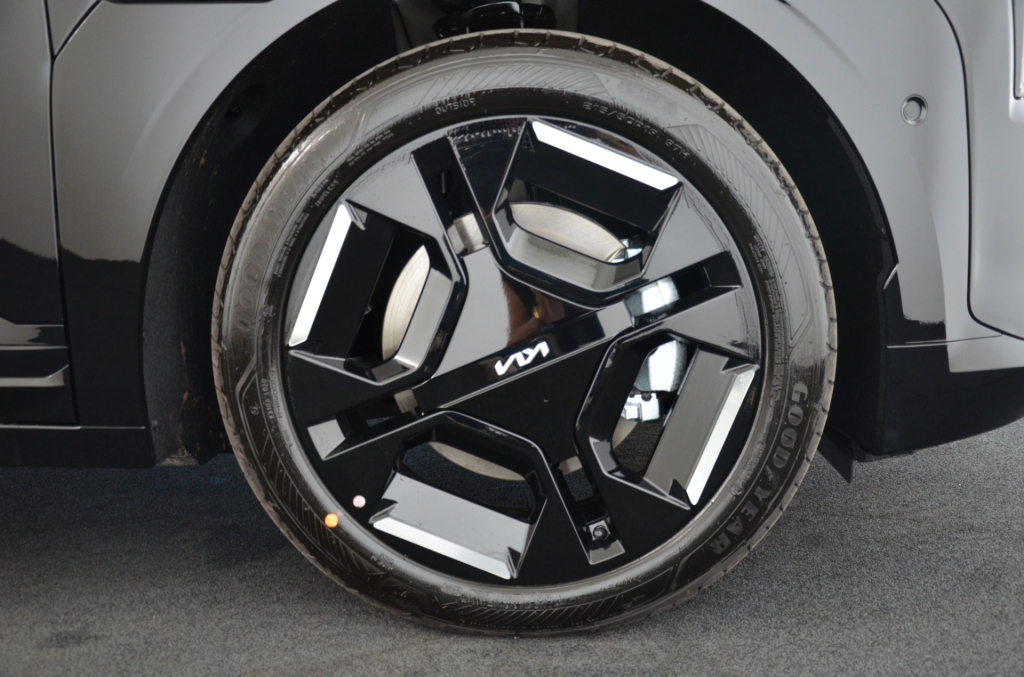 KIA EV3 81,4 kWh GT-Line 4x4-image-9