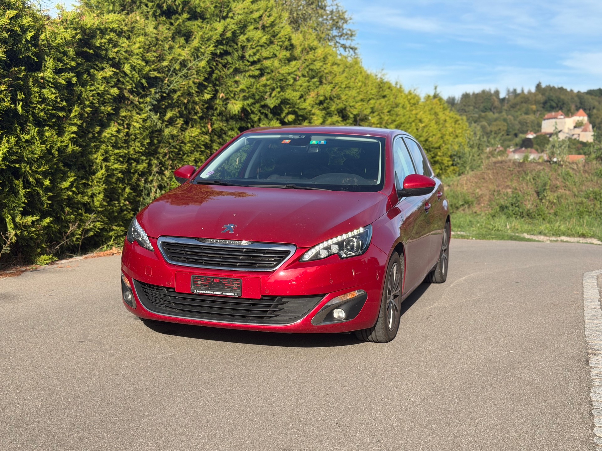 PEUGEOT 308 1.2 THP Allure Automatic-image-0