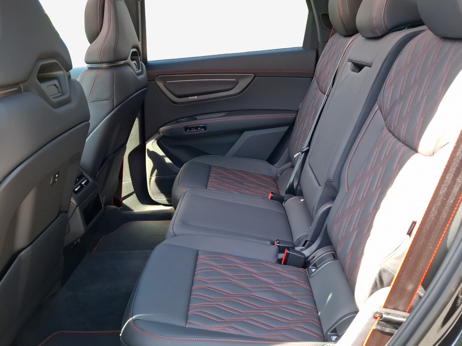 AUDI Q7 SUV TDI quattro 220 kW-image-11