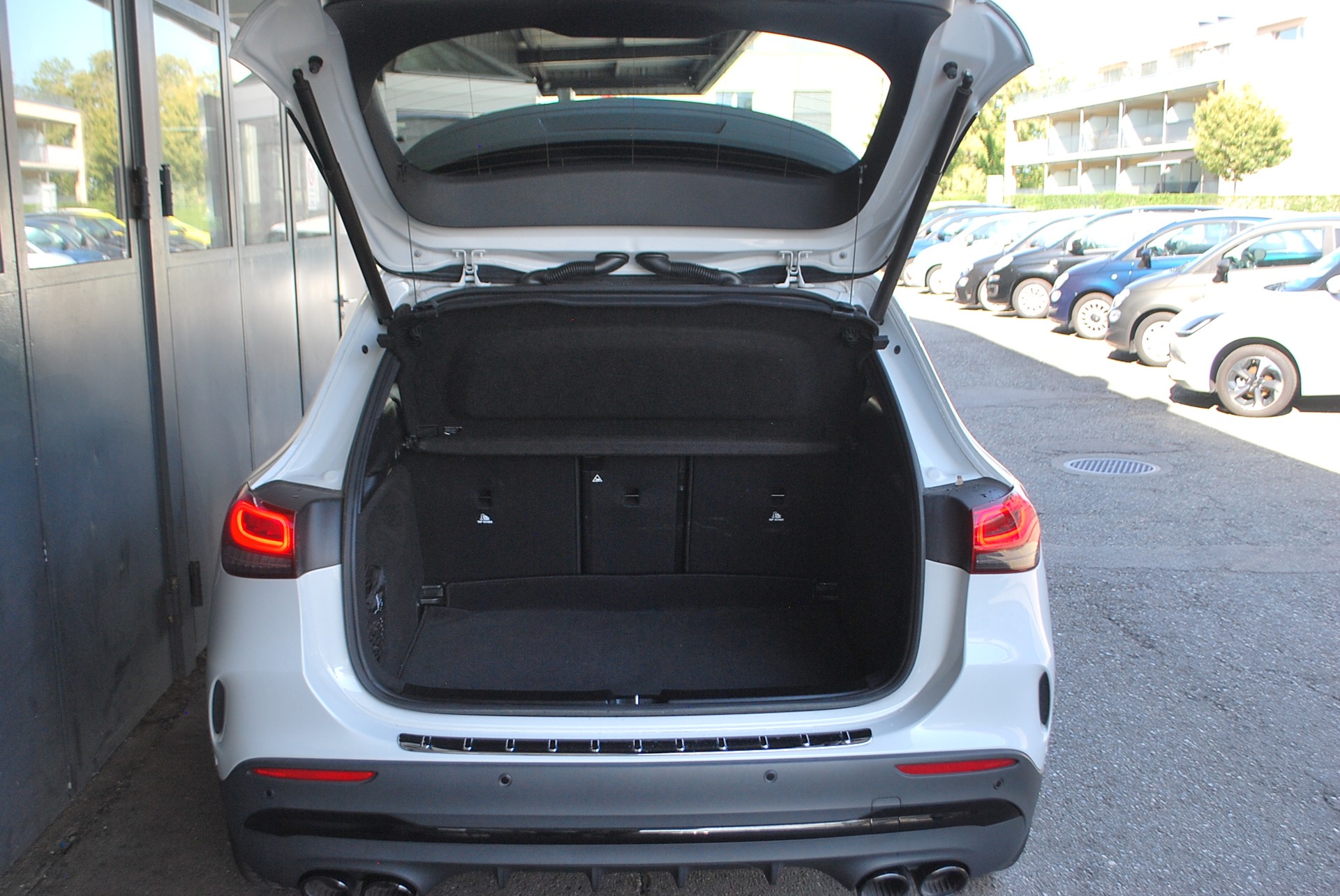 MERCEDES-BENZ GLA 45 S AMG 4Matic+ 8G-Speedshift DCT-image-8