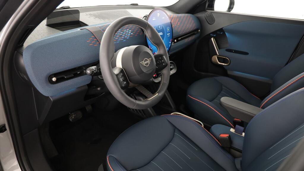 MINI Aceman E-image-16
