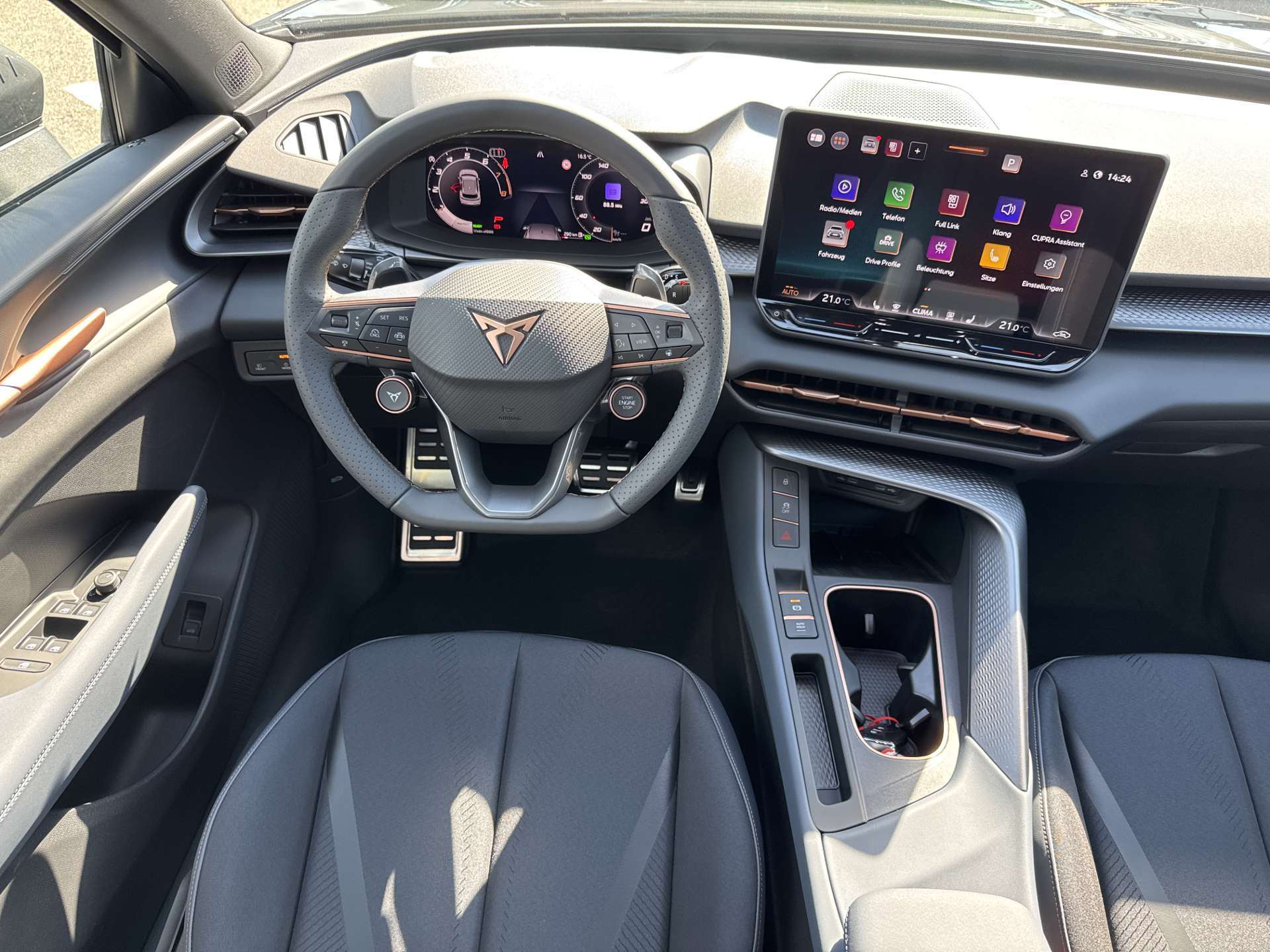 CUPRA Terramar 1.5 eTSi DSG-Automat-image-4