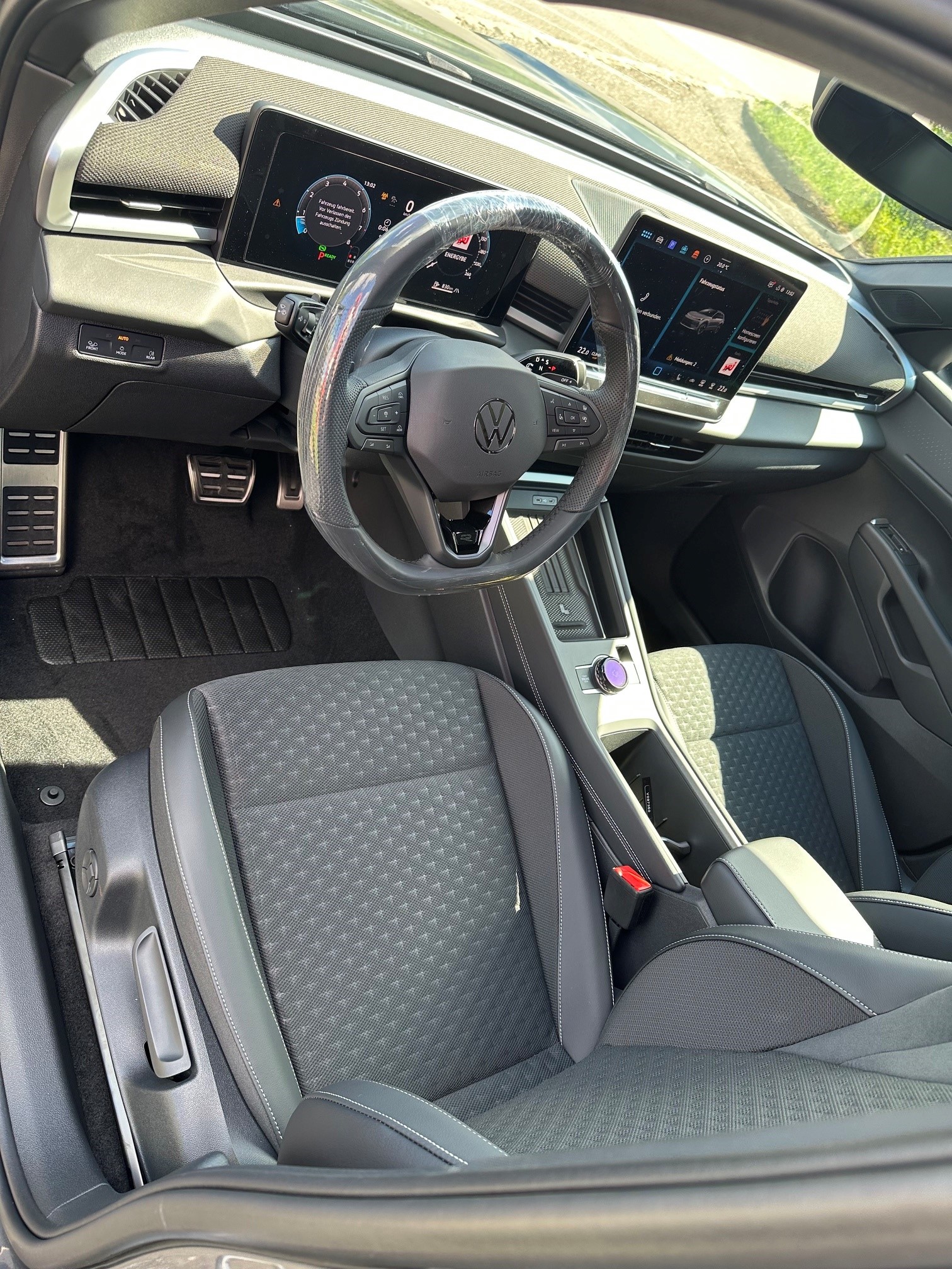 VW T-Roc 1.5 eTSI mHEV Style DSG-image-4