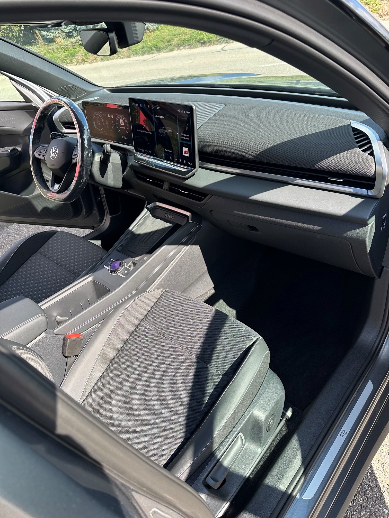 VW T-Roc 1.5 eTSI mHEV Style DSG-image-5