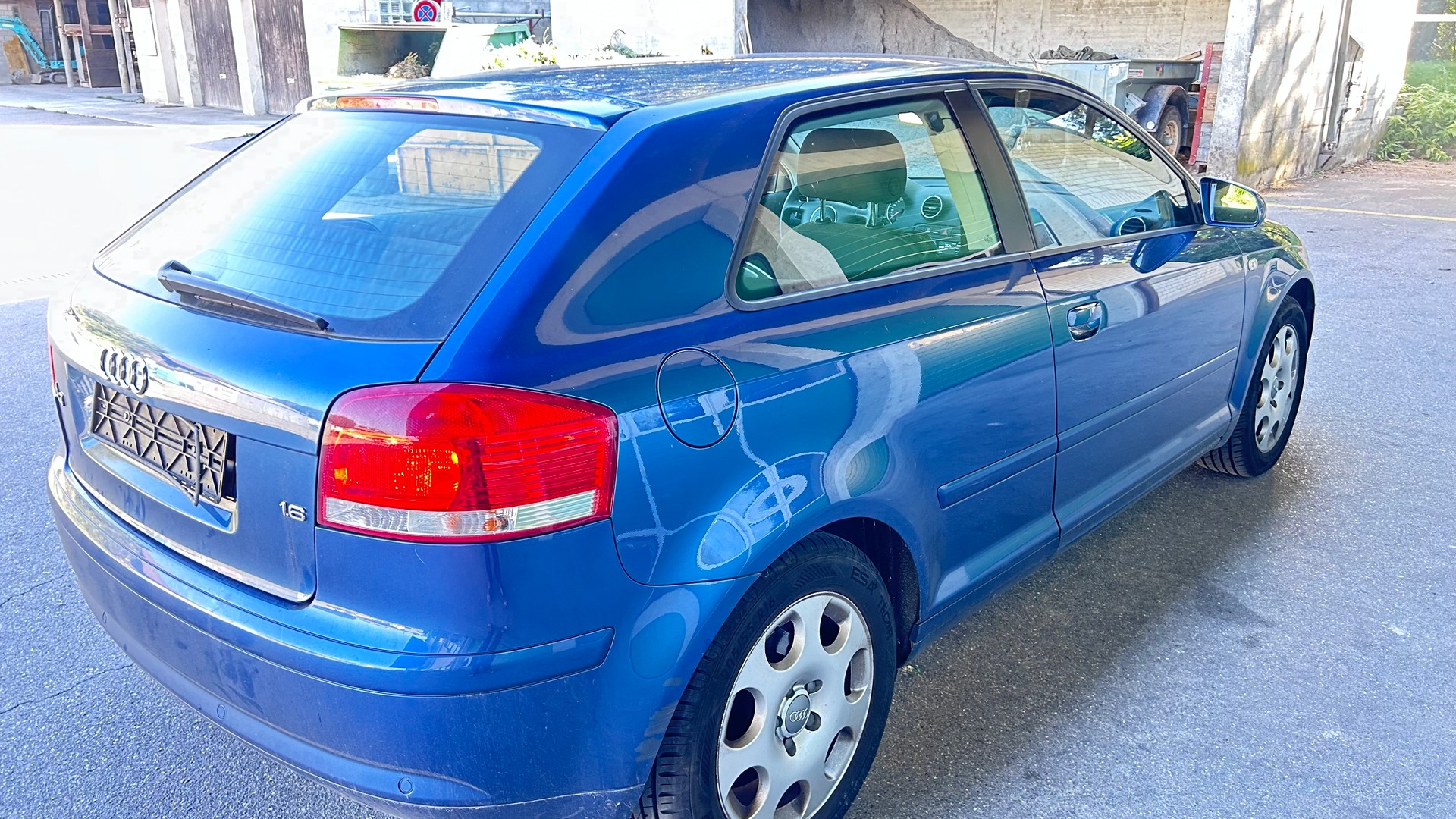 AUDI A3 1.6 Ambition-image-4