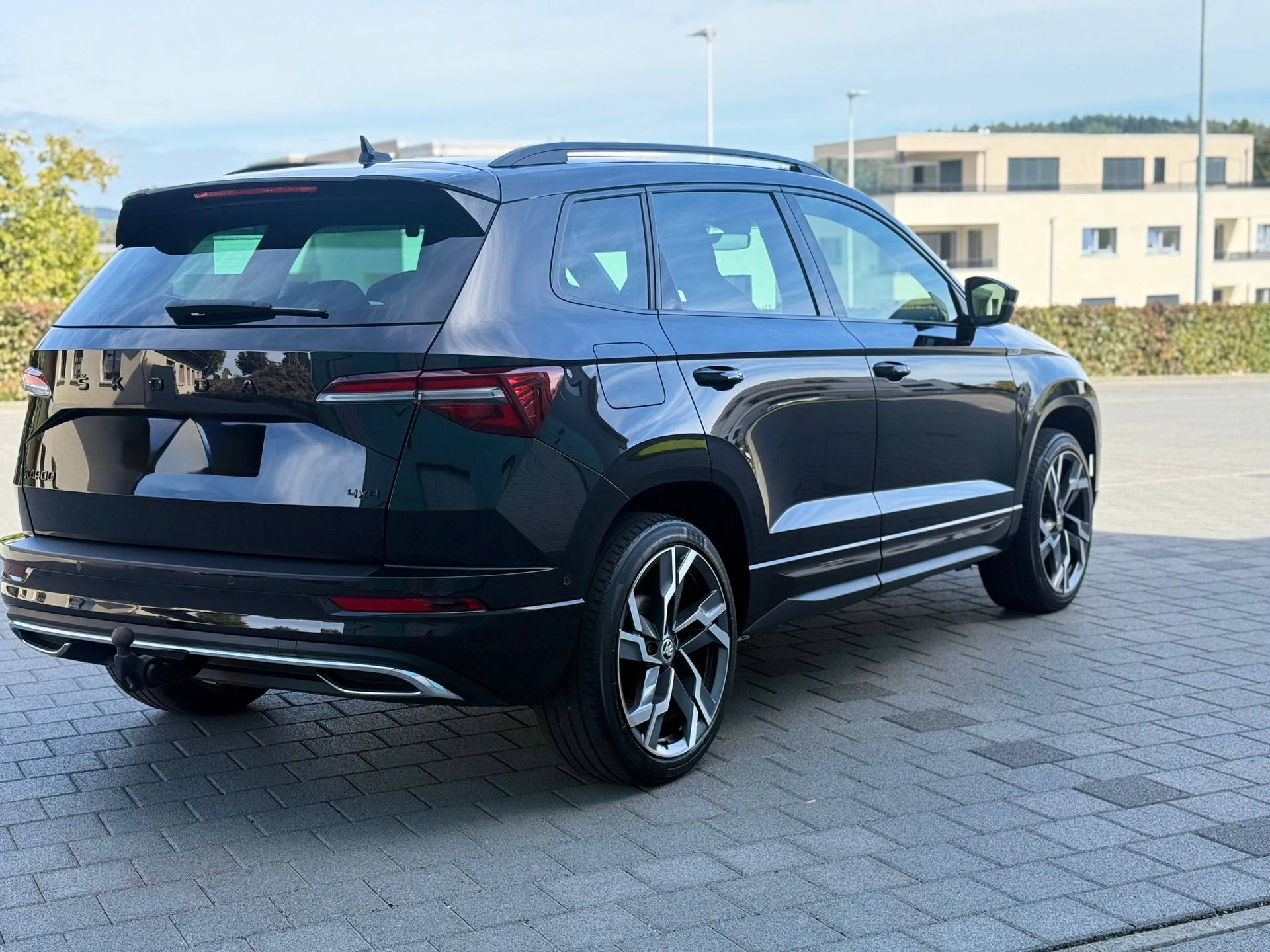 SKODA 2.0 TSI SportLine 4x4 DSG-image-4