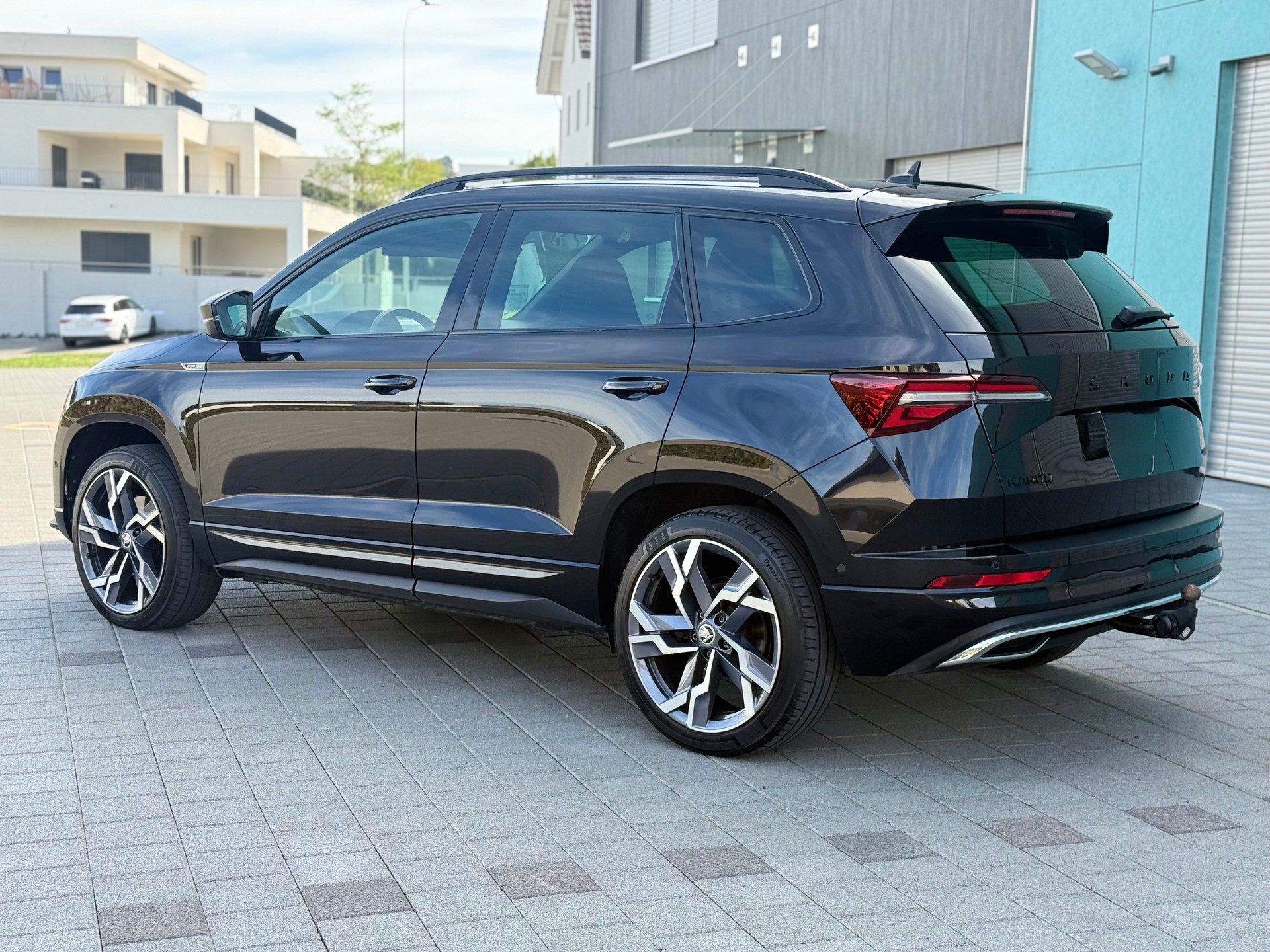 SKODA 2.0 TSI SportLine 4x4 DSG-image-2