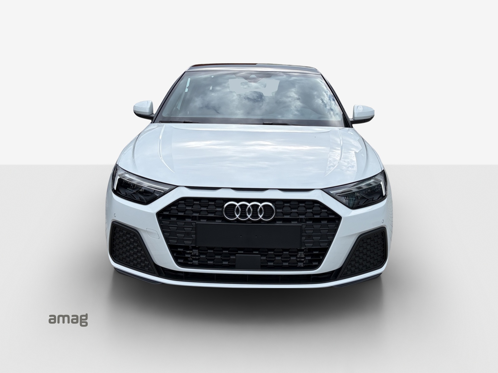 AUDI A1 Sportback 30 TFSI Attraction S-tronic-image-4