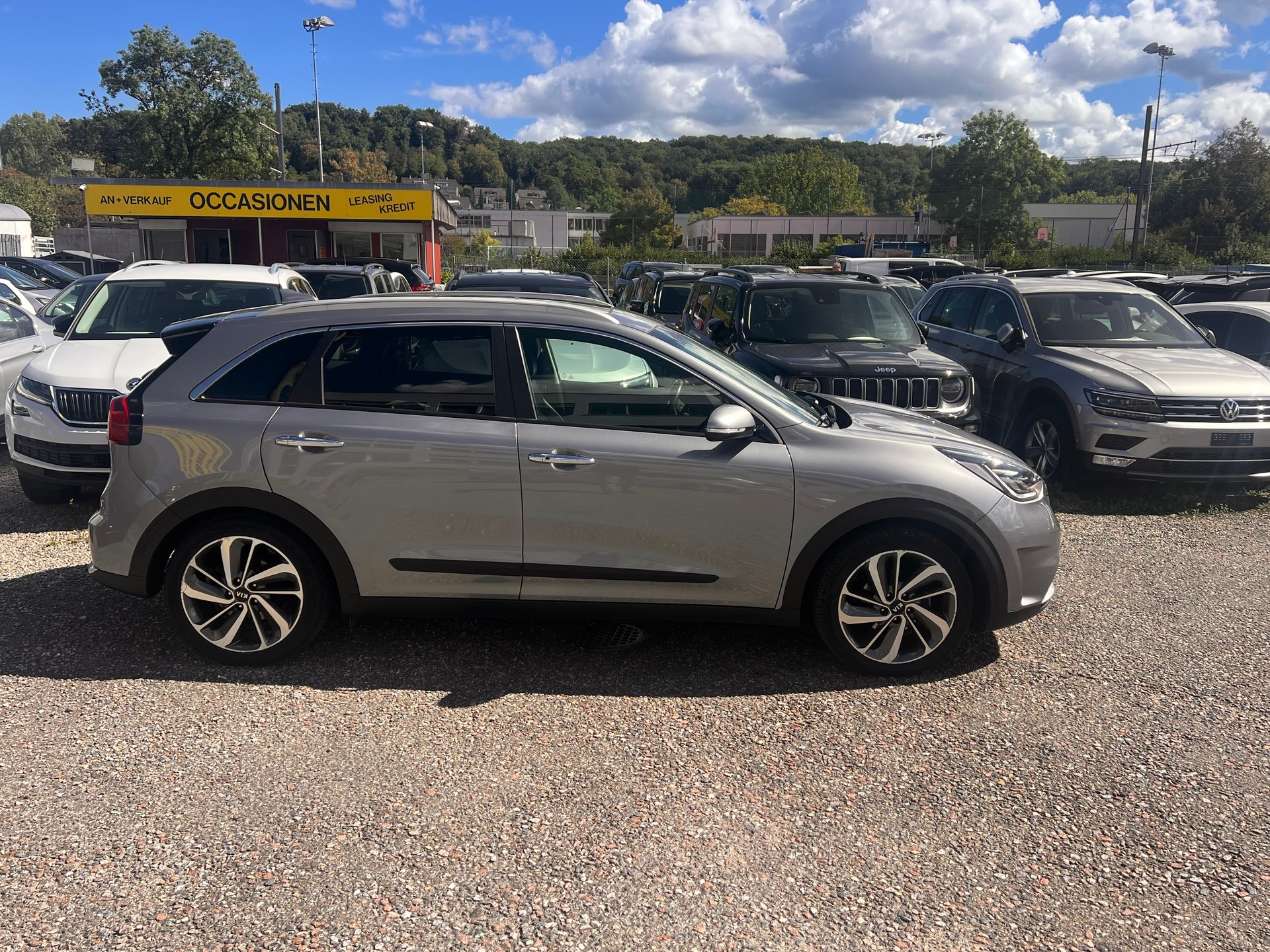 KIA Niro 1.6GDi Hybrid Style DCT-image-6