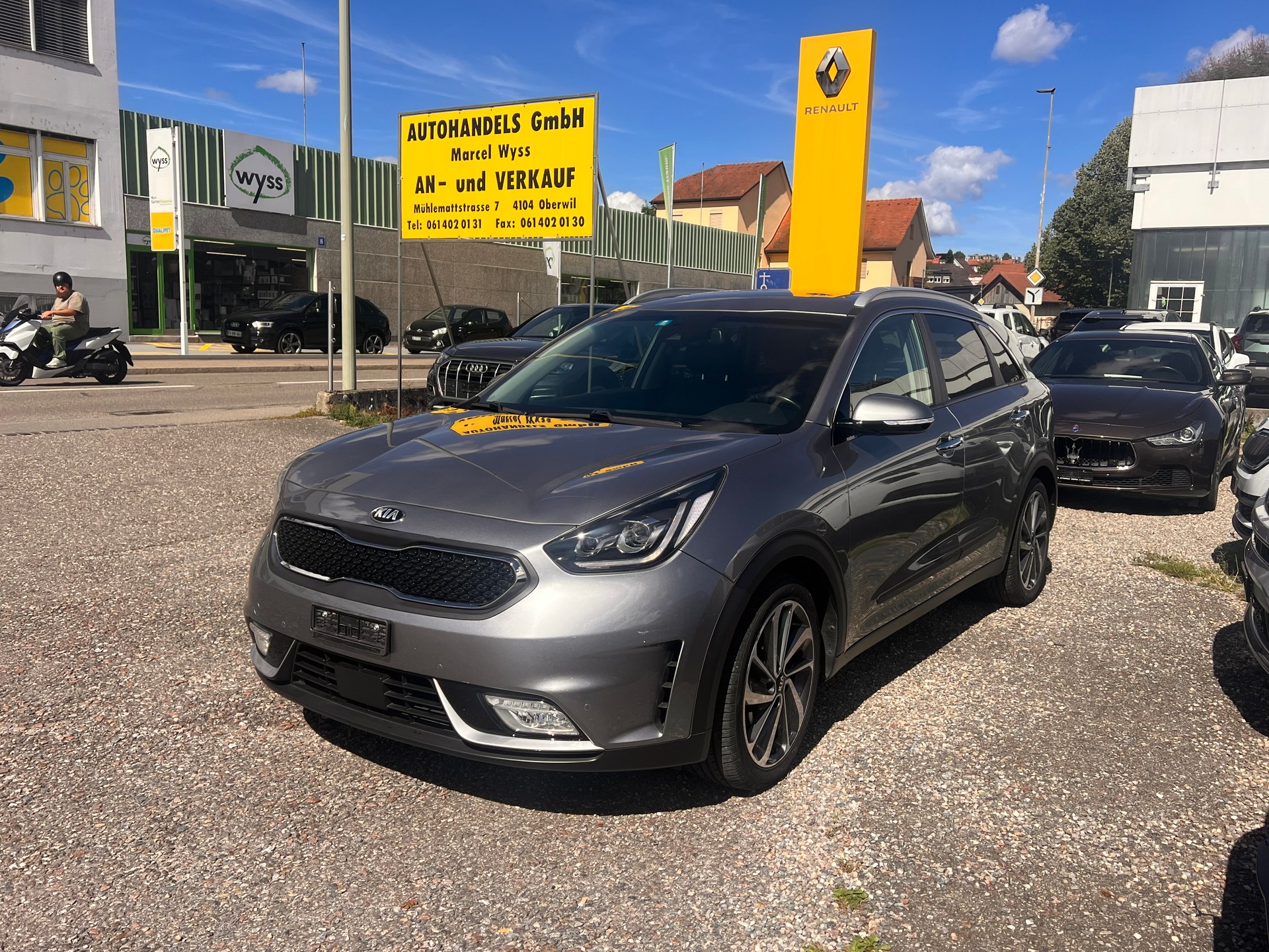 KIA Niro 1.6GDi Hybrid Style DCT-image-2