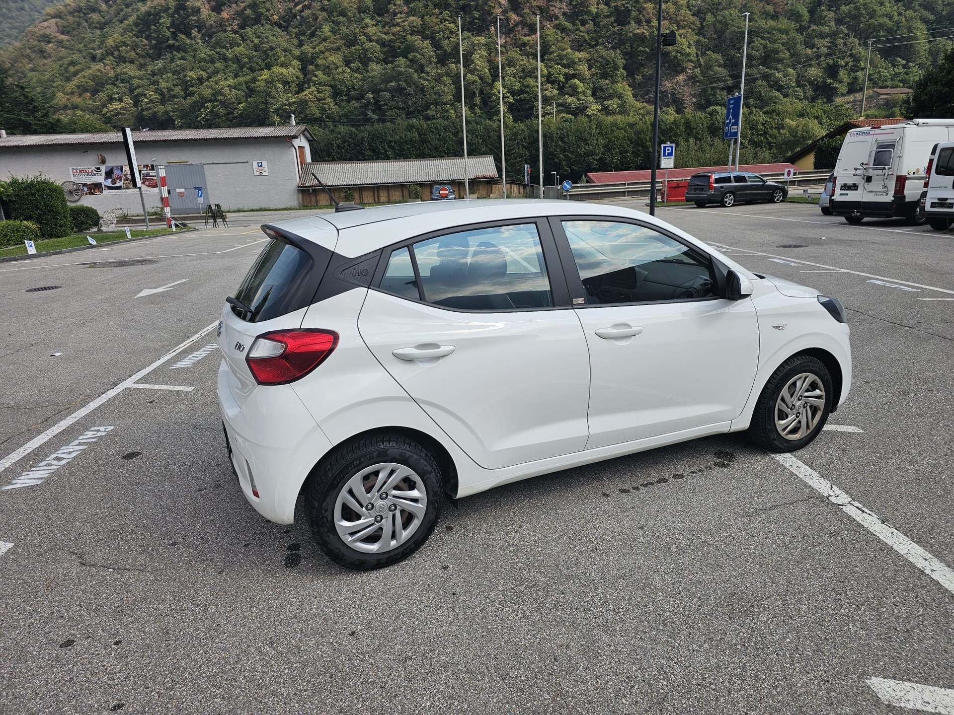 HYUNDAI i10 1.0 Origo-image-3