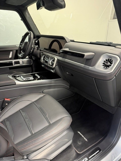 MERCEDES-BENZ G 63 AMG 9G-Tronic-image-8