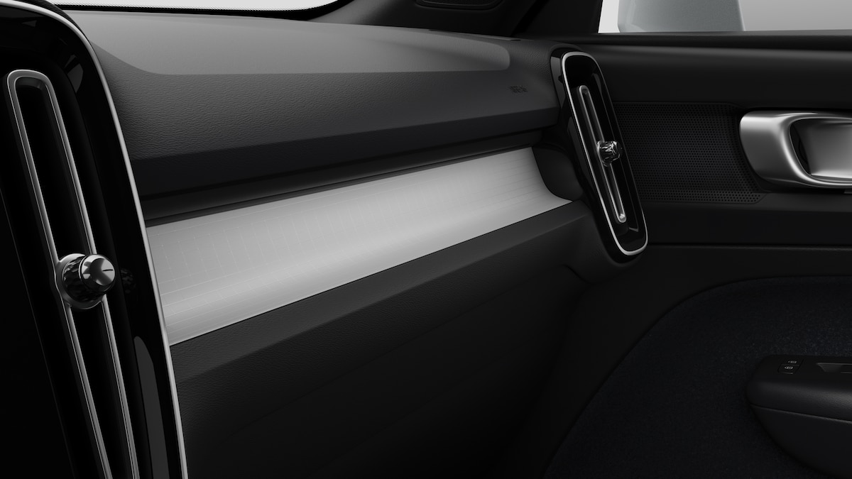 VOLVO XC40 2.0 B3 MH Core-image-9