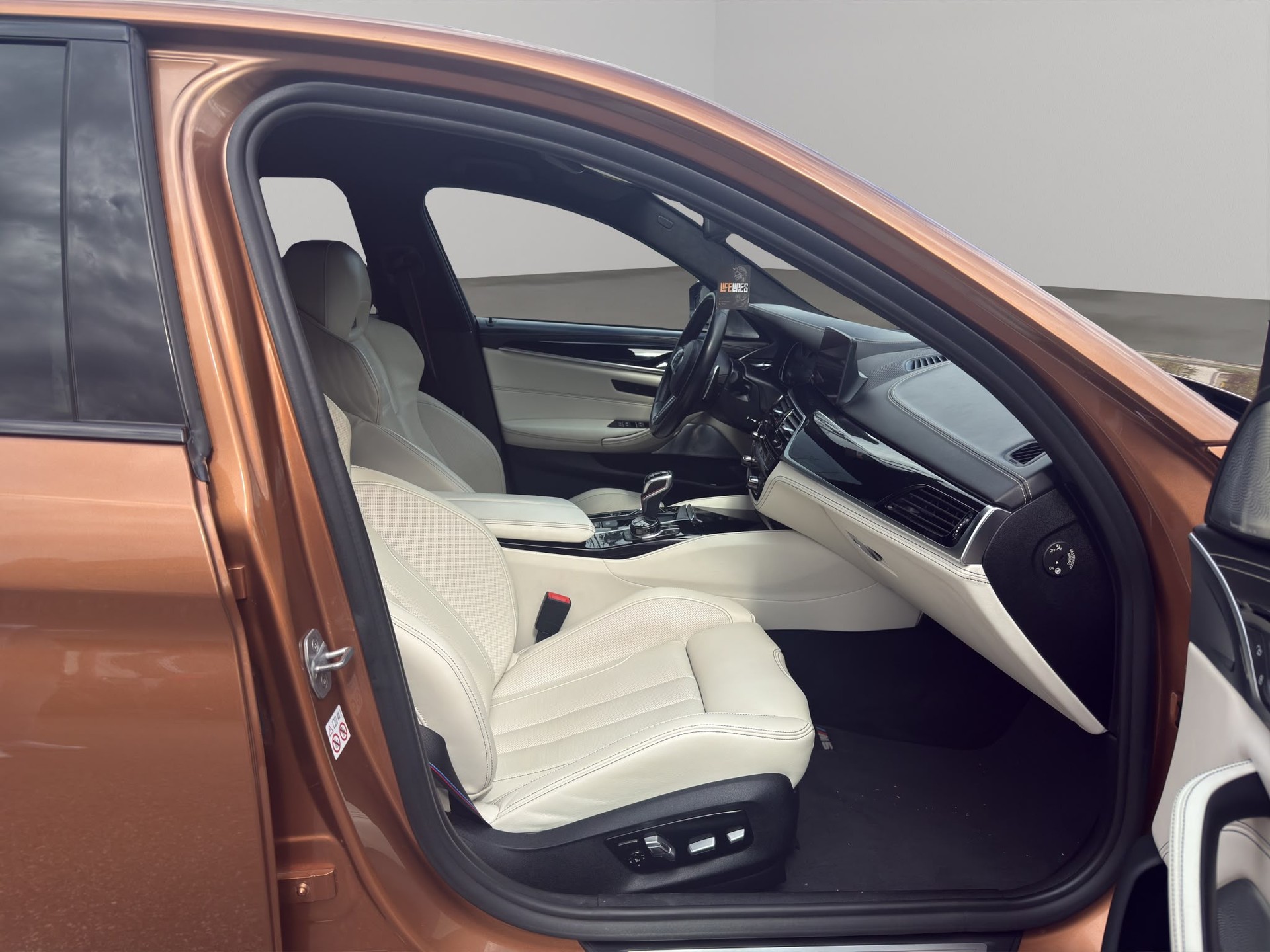 BMW M5 xDrive Competition Drivelogic-image-11