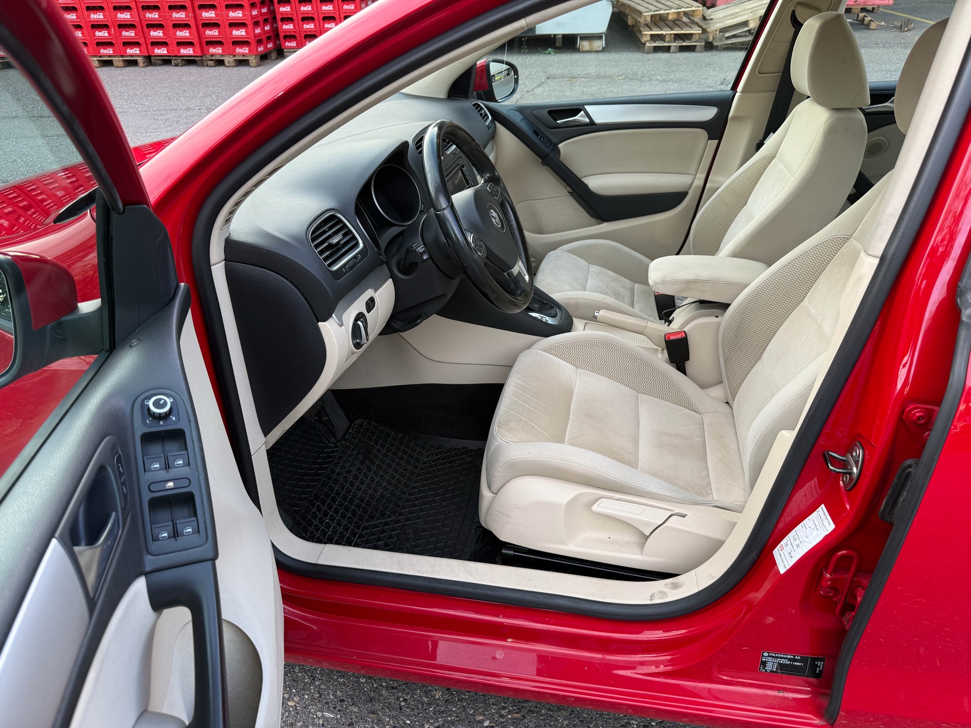 VW Golf 1.4 TSI Highline DSG-image-10