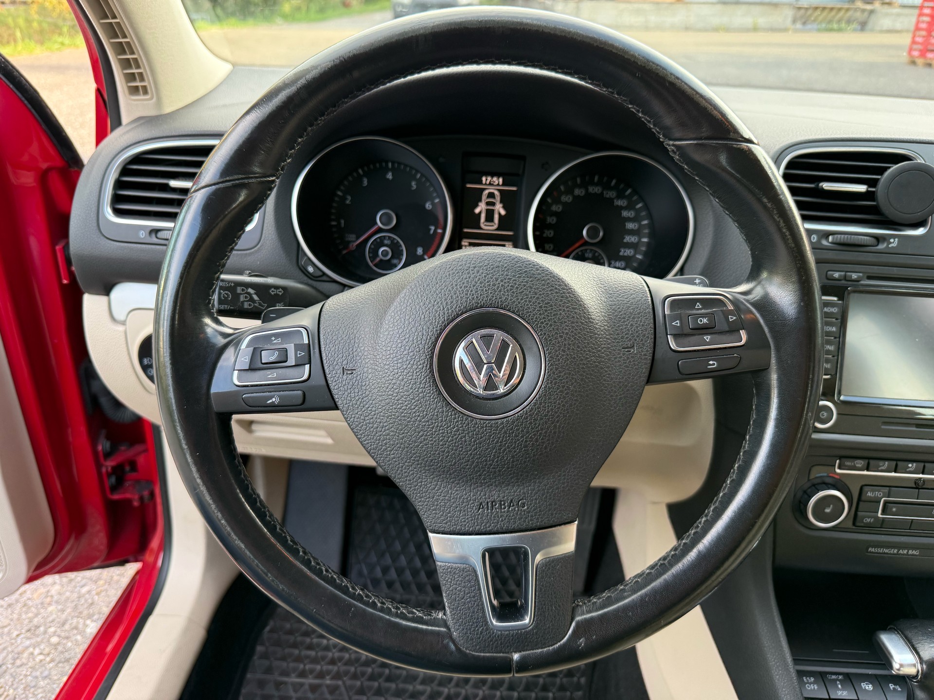 VW Golf 1.4 TSI Highline DSG-image-15