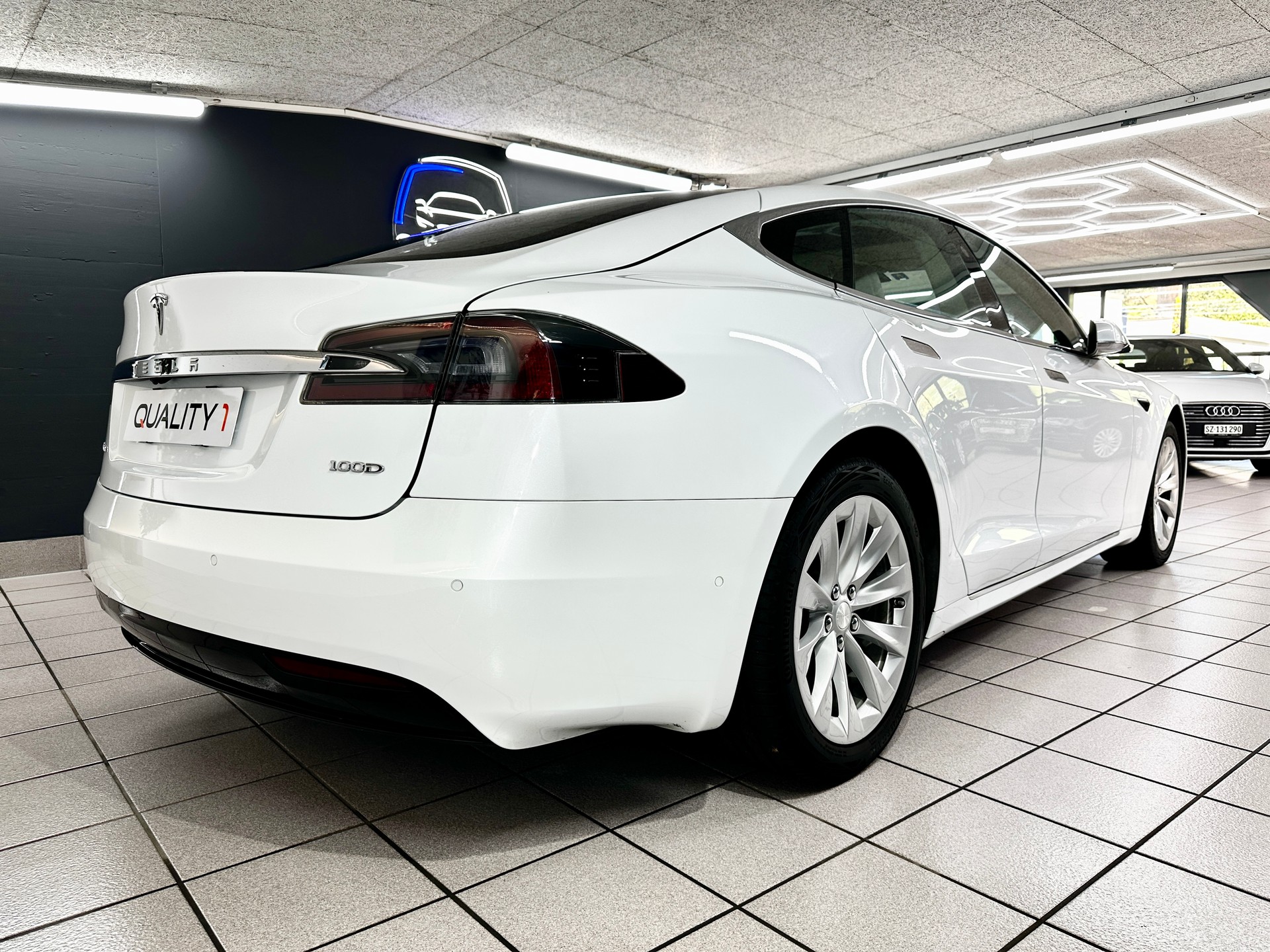 TESLA Model S 100 D-image-2