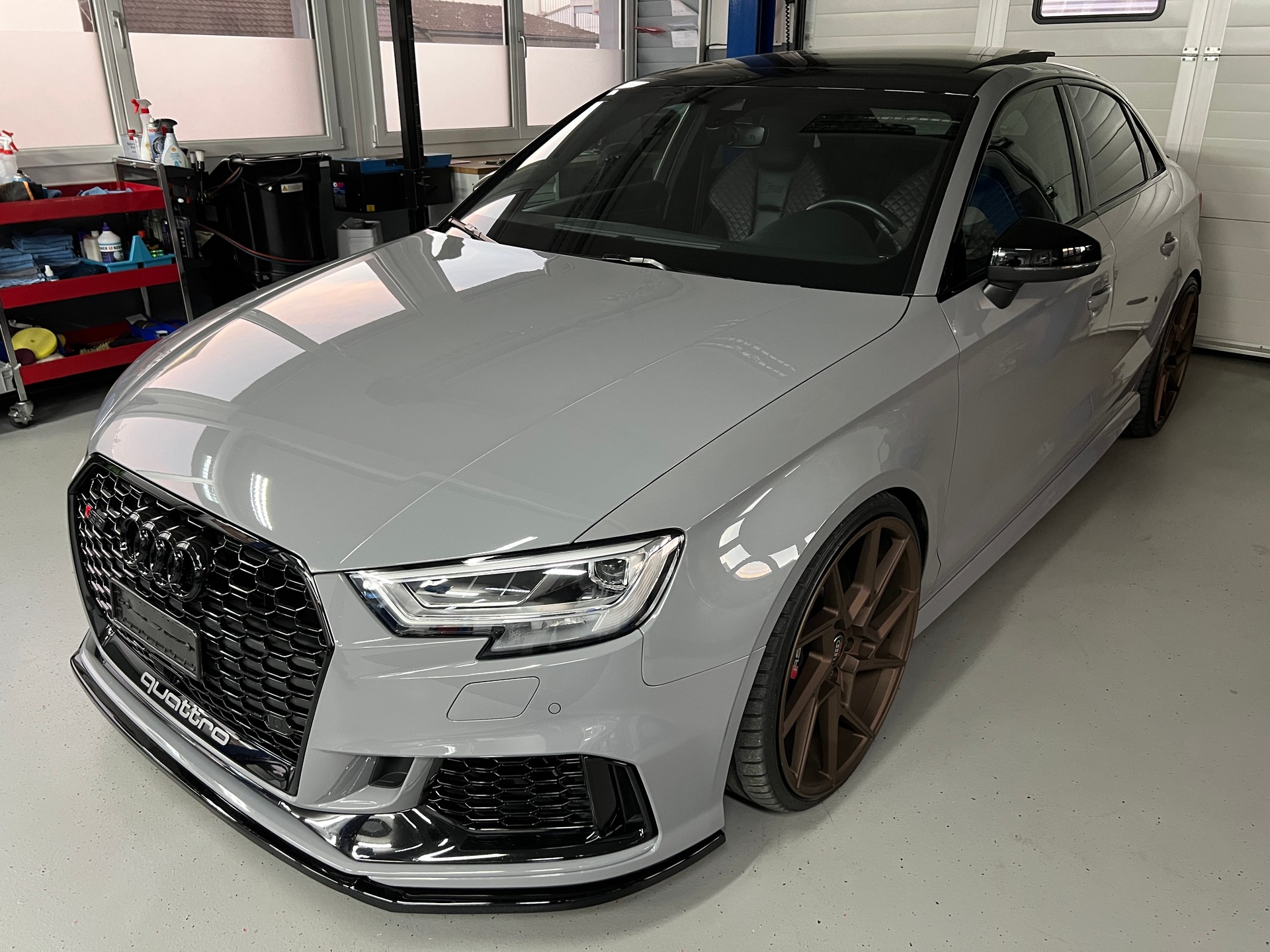 AUDI RS3 Limousine 2.5 TSI quattro S-tronic-image-0