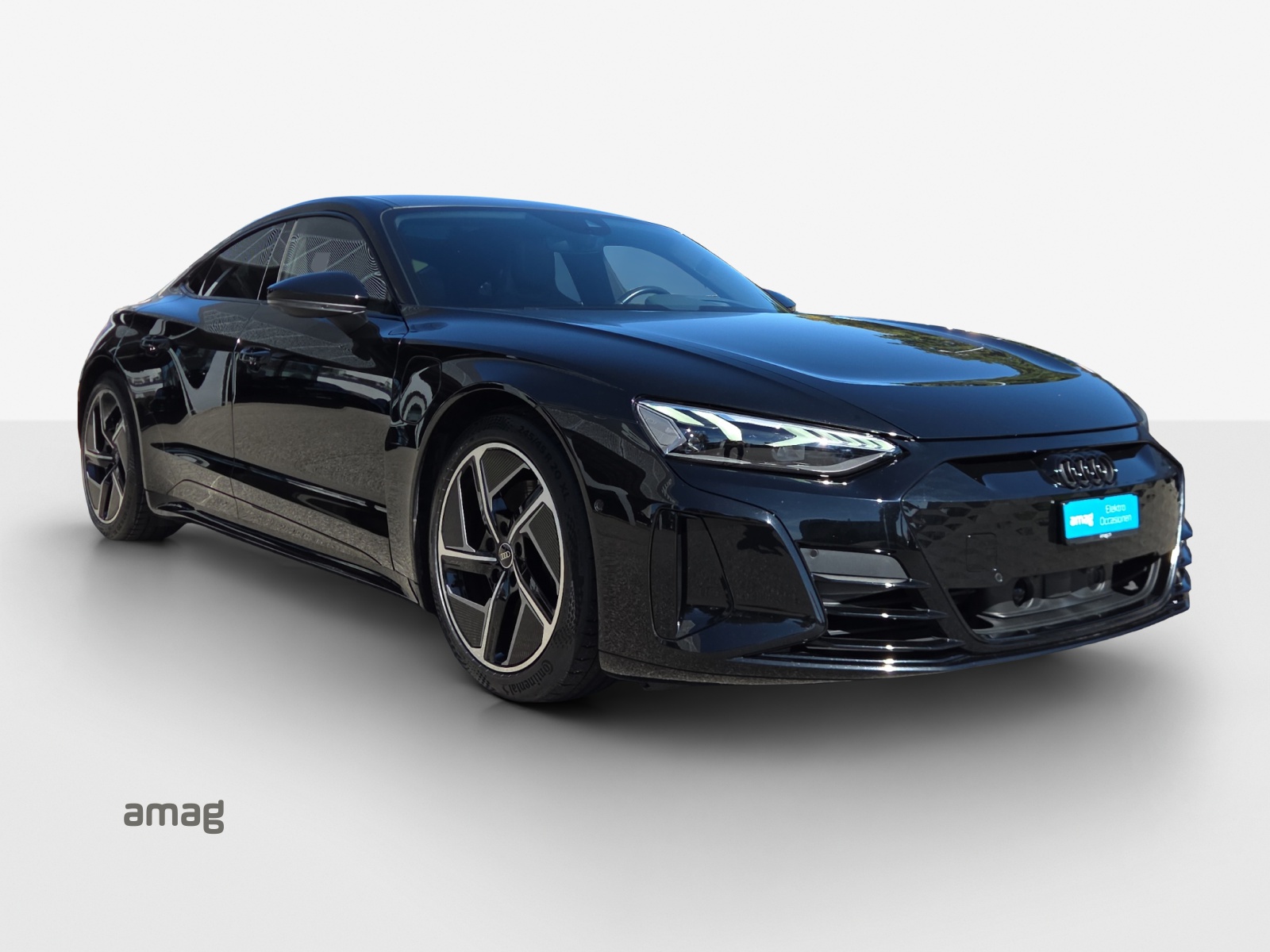 AUDI e-tron GT quattro-image-5