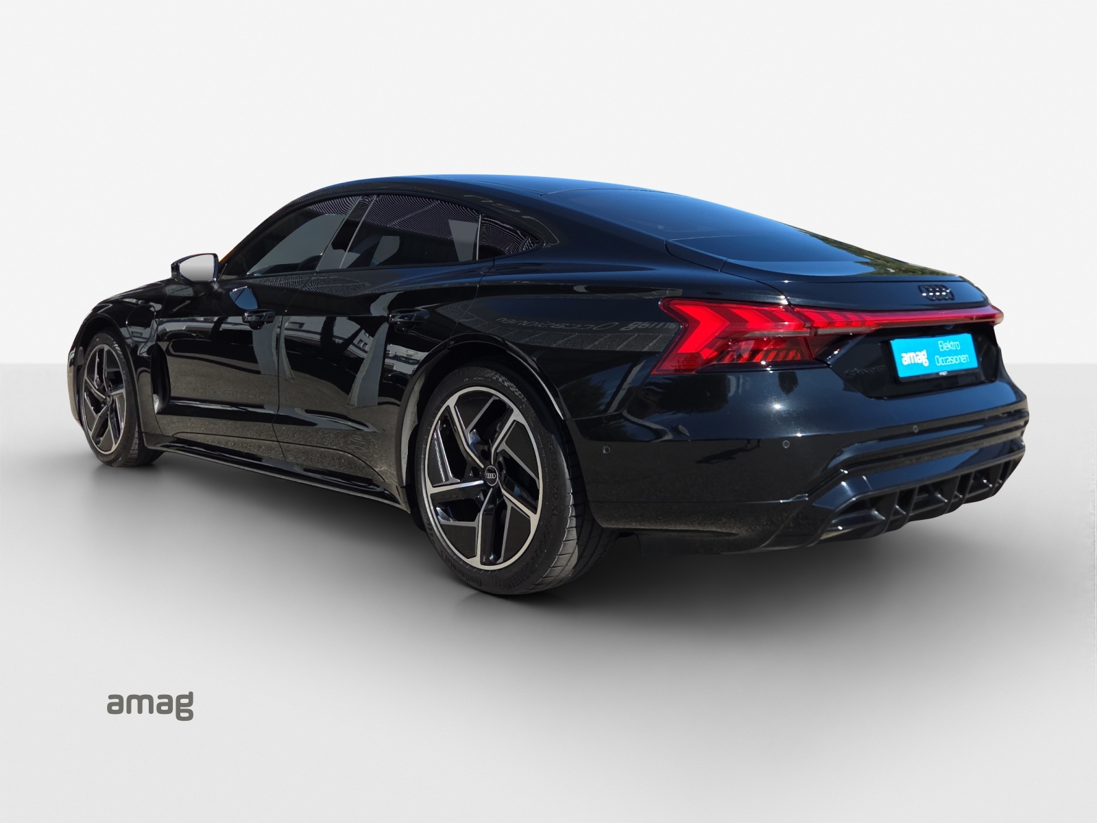 AUDI e-tron GT quattro-image-2