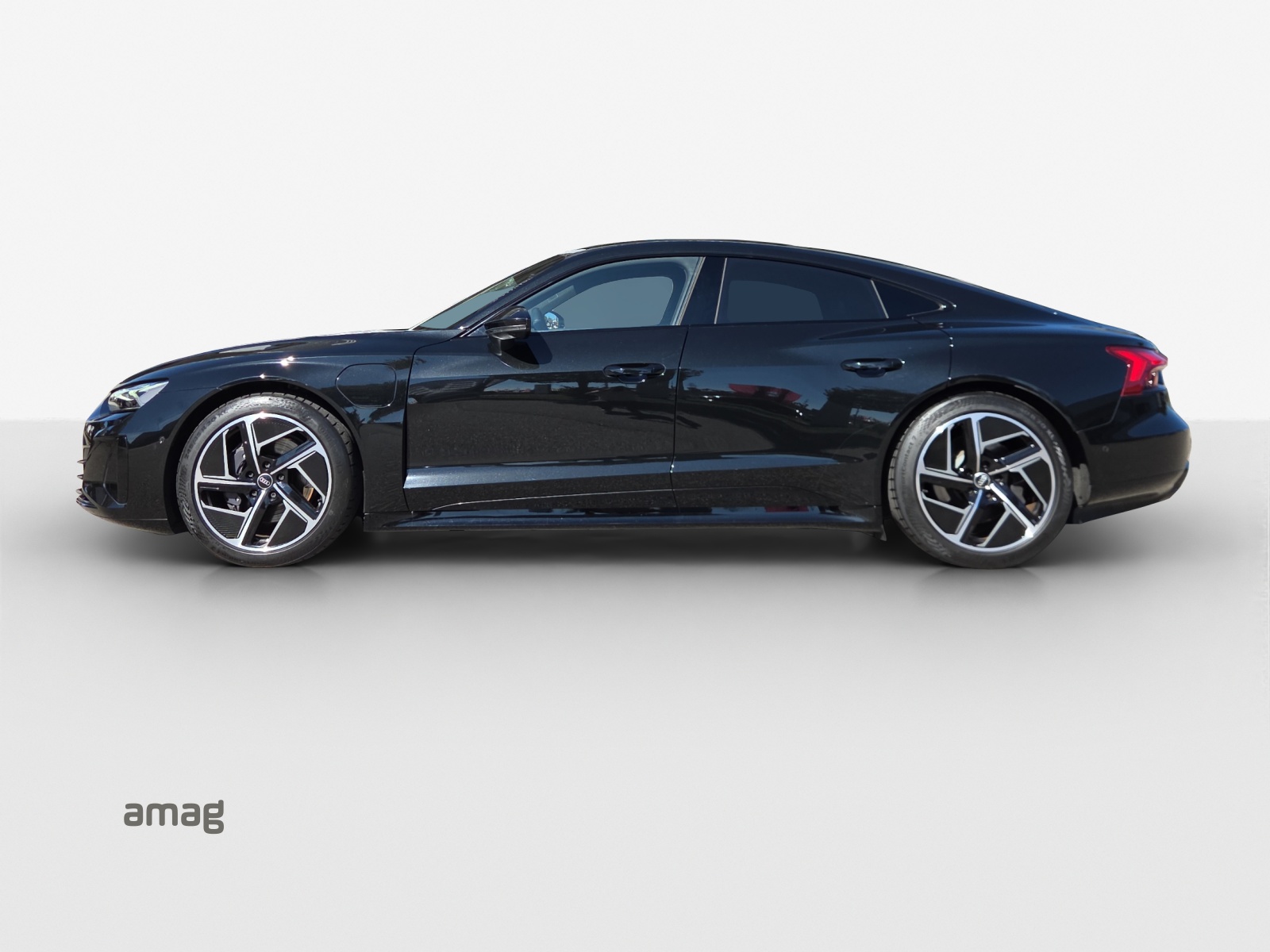 AUDI e-tron GT quattro-image-1