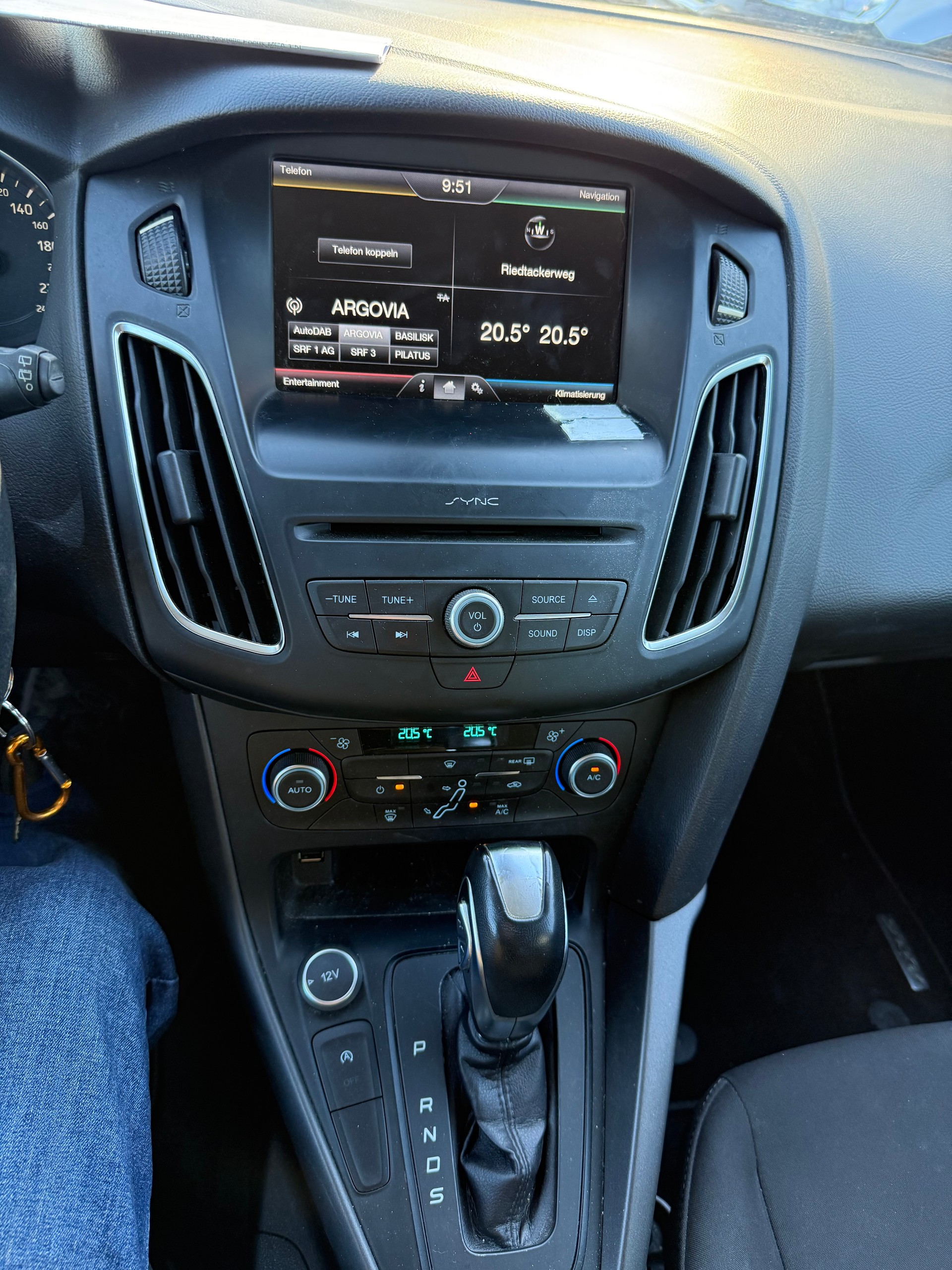 FORD Focus 1.5 TDCi Business PowerShift-image-10