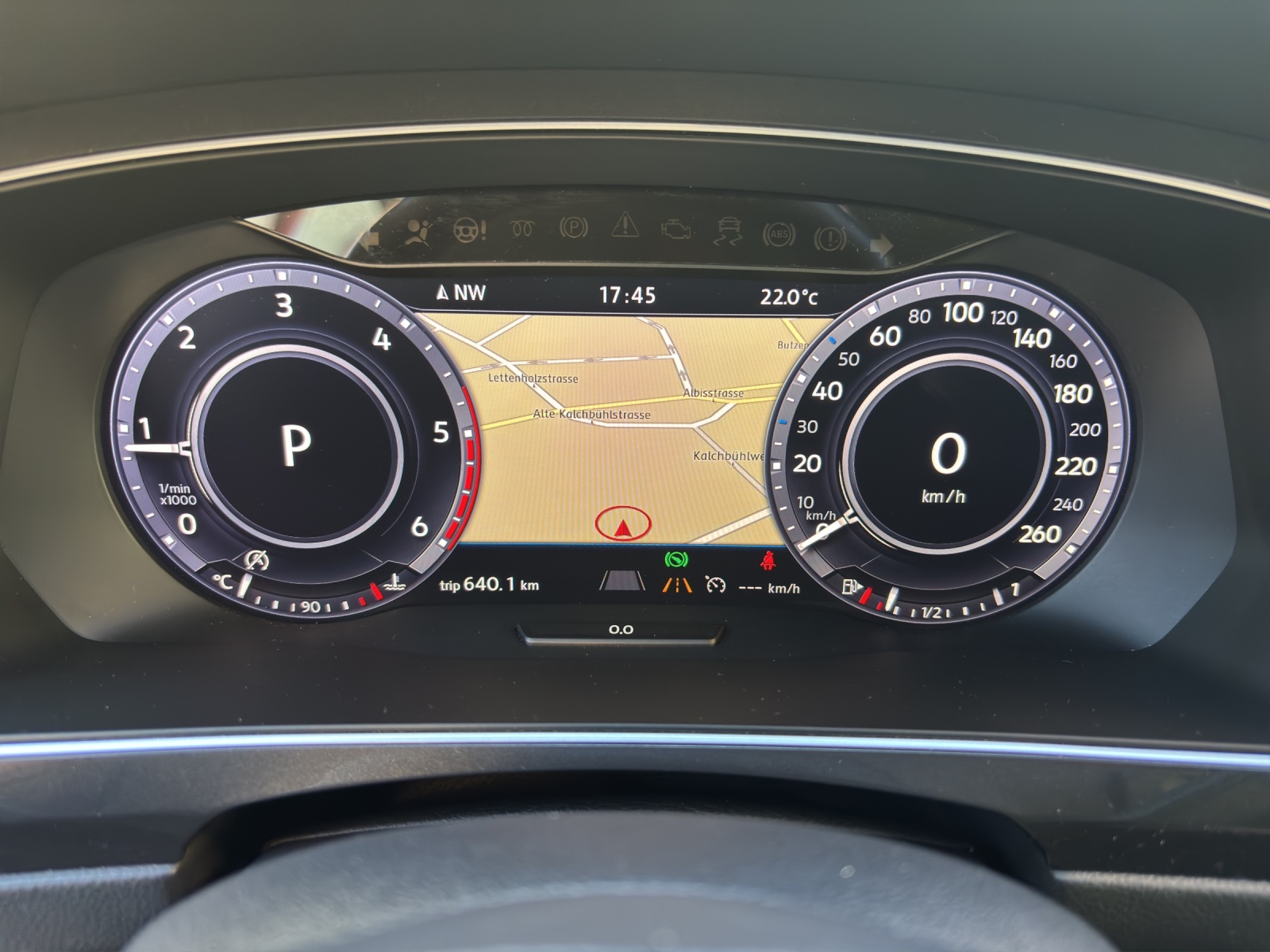 VW Tiguan 2.0 TDI SCR Highline DSG-image-14