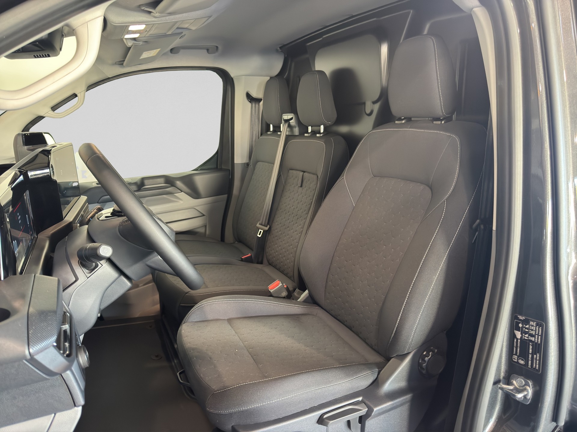 FORD Transit Custom Van 320 L1H1 Limited Automat 4x4-image-7