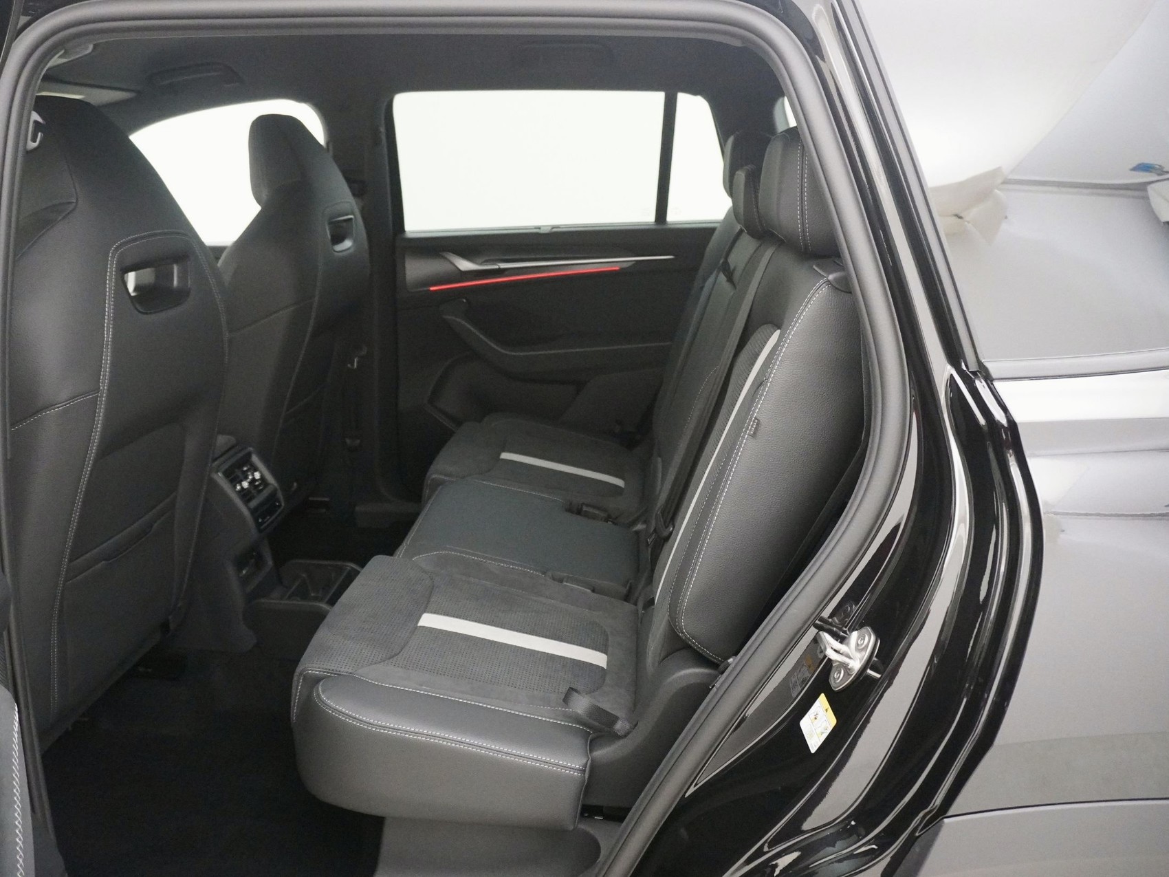 SKODA Kodiaq 2.0 TSI SportLine-image-14