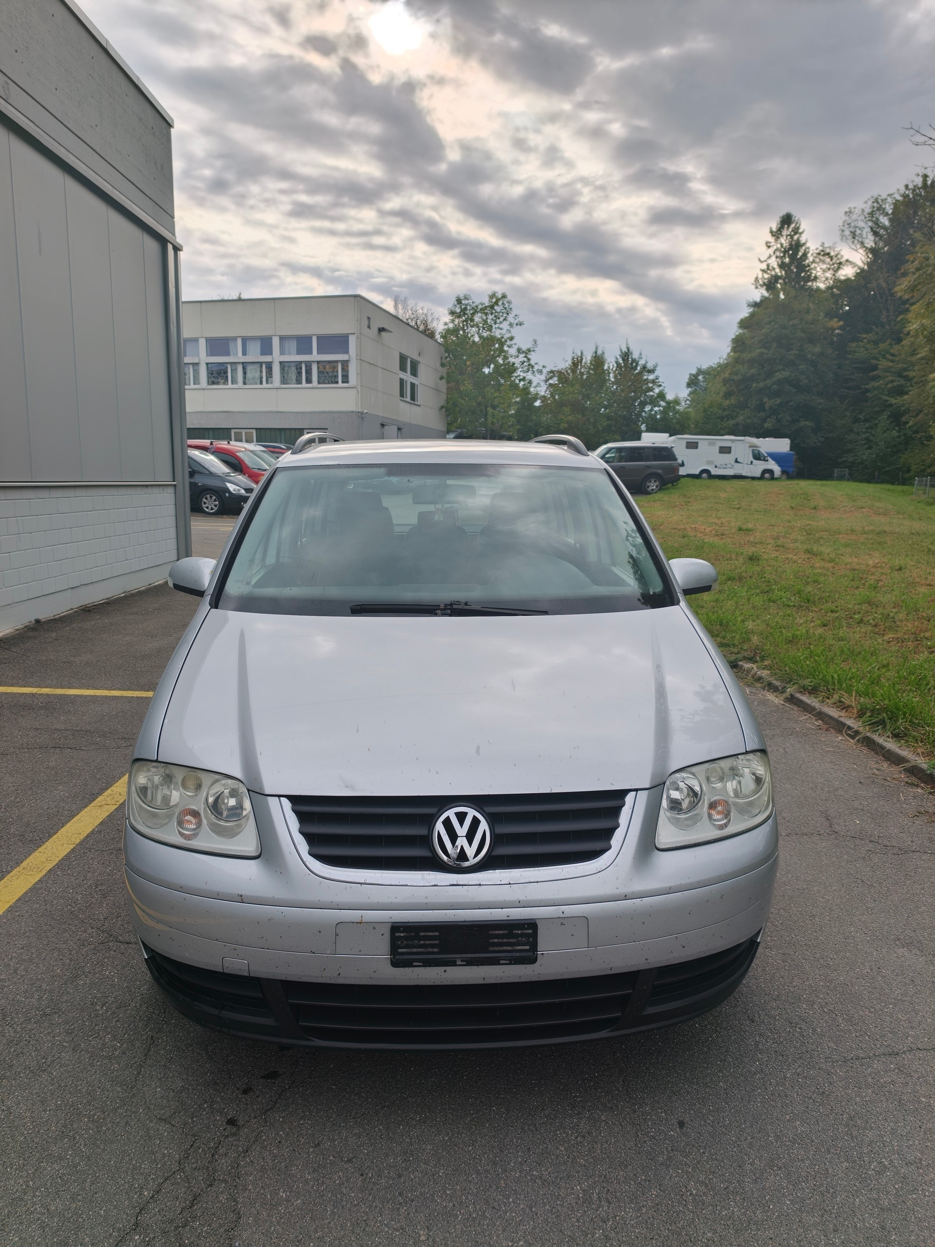 VW Touran 1.9 TDI Trendline-image-1