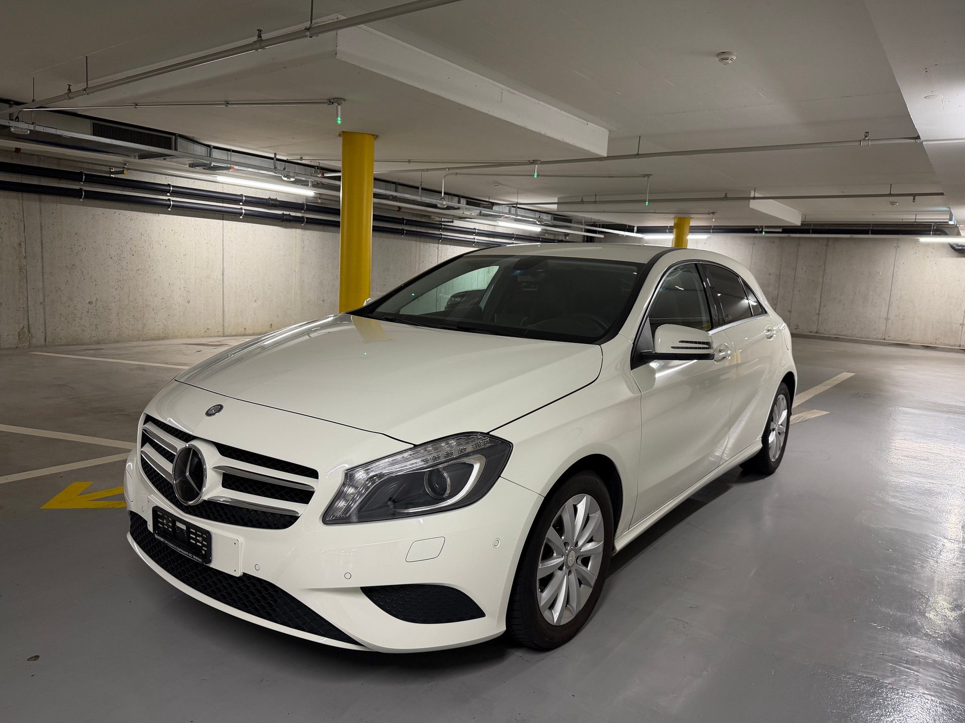 MERCEDES-BENZ A 200 Style-image-0